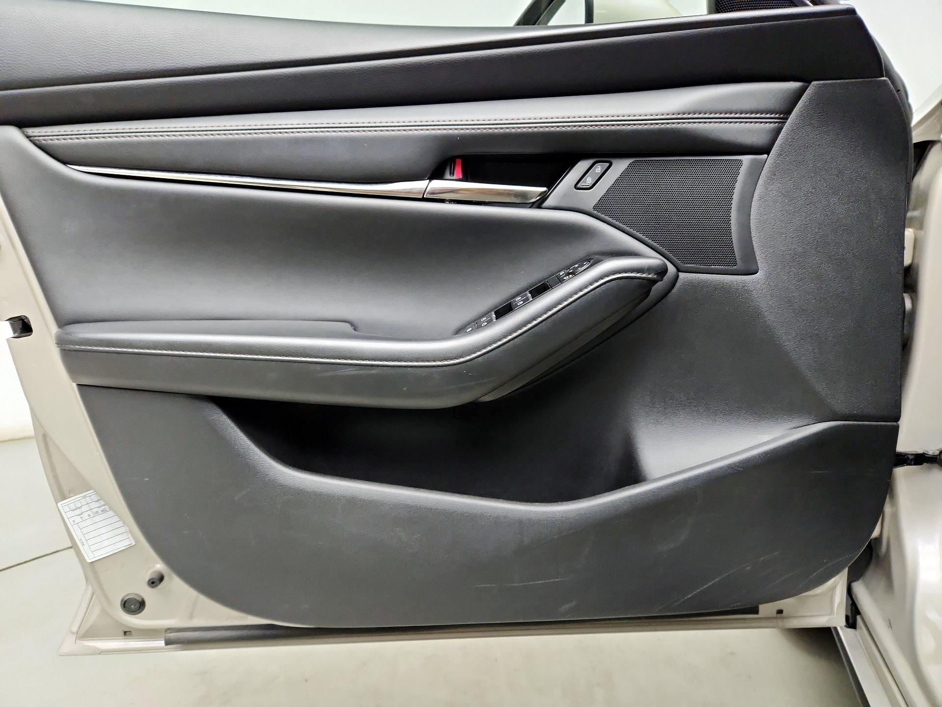 Thumbnail: 2025 Mazda Mazda3 - 12