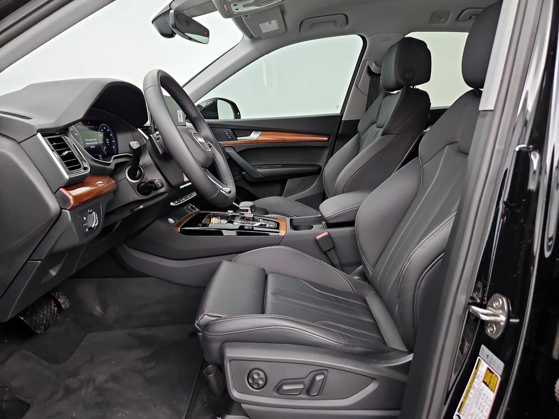 Thumbnail: 2024 Audi Q5 - 11