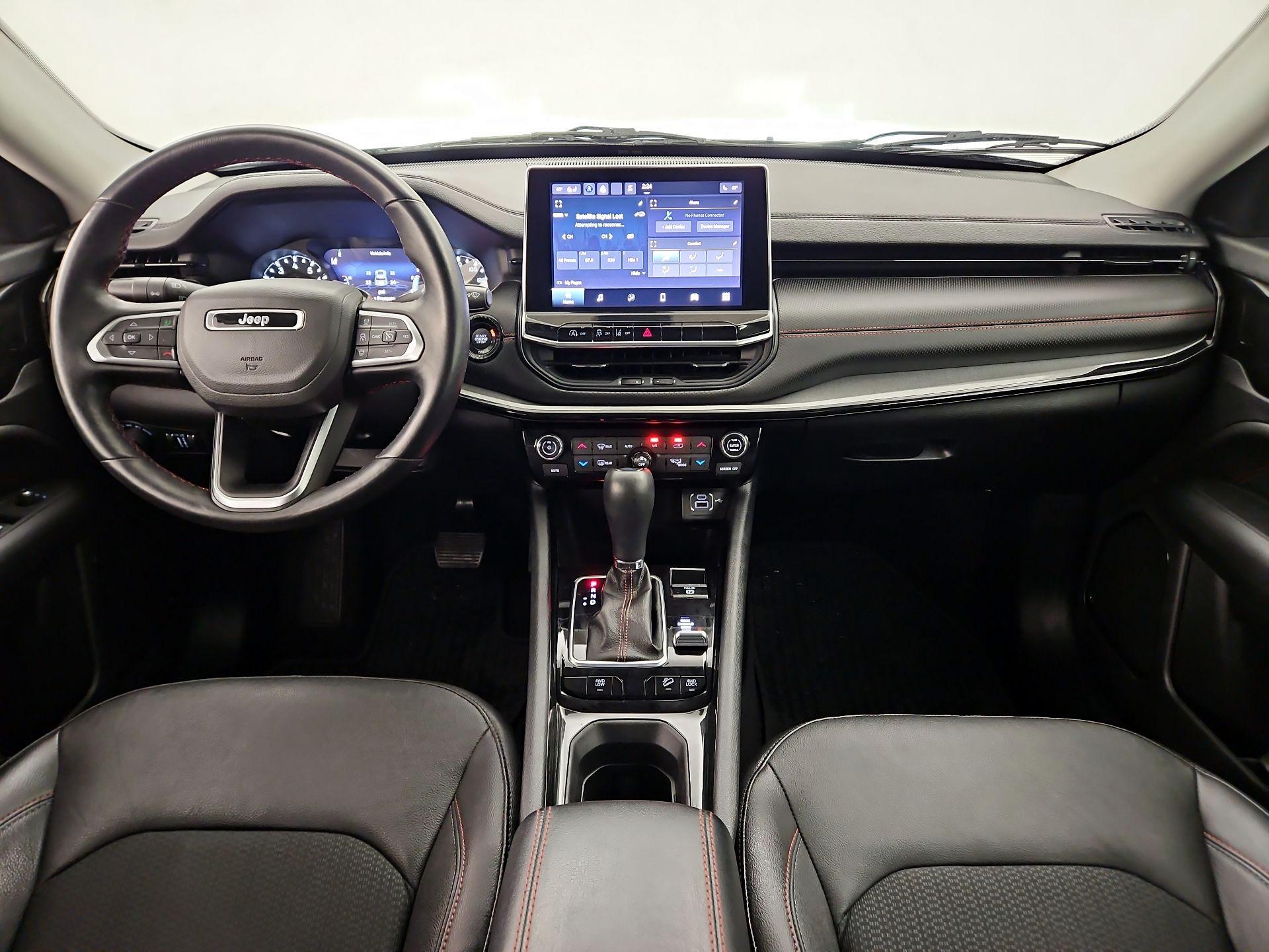 Thumbnail: 2022 Jeep Compass - 9