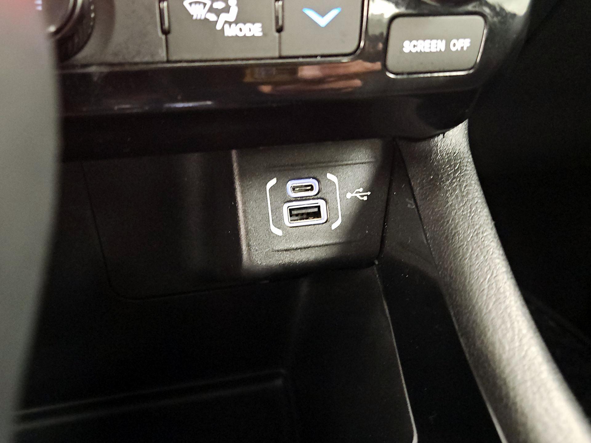 Thumbnail: 2022 Jeep Compass - 18