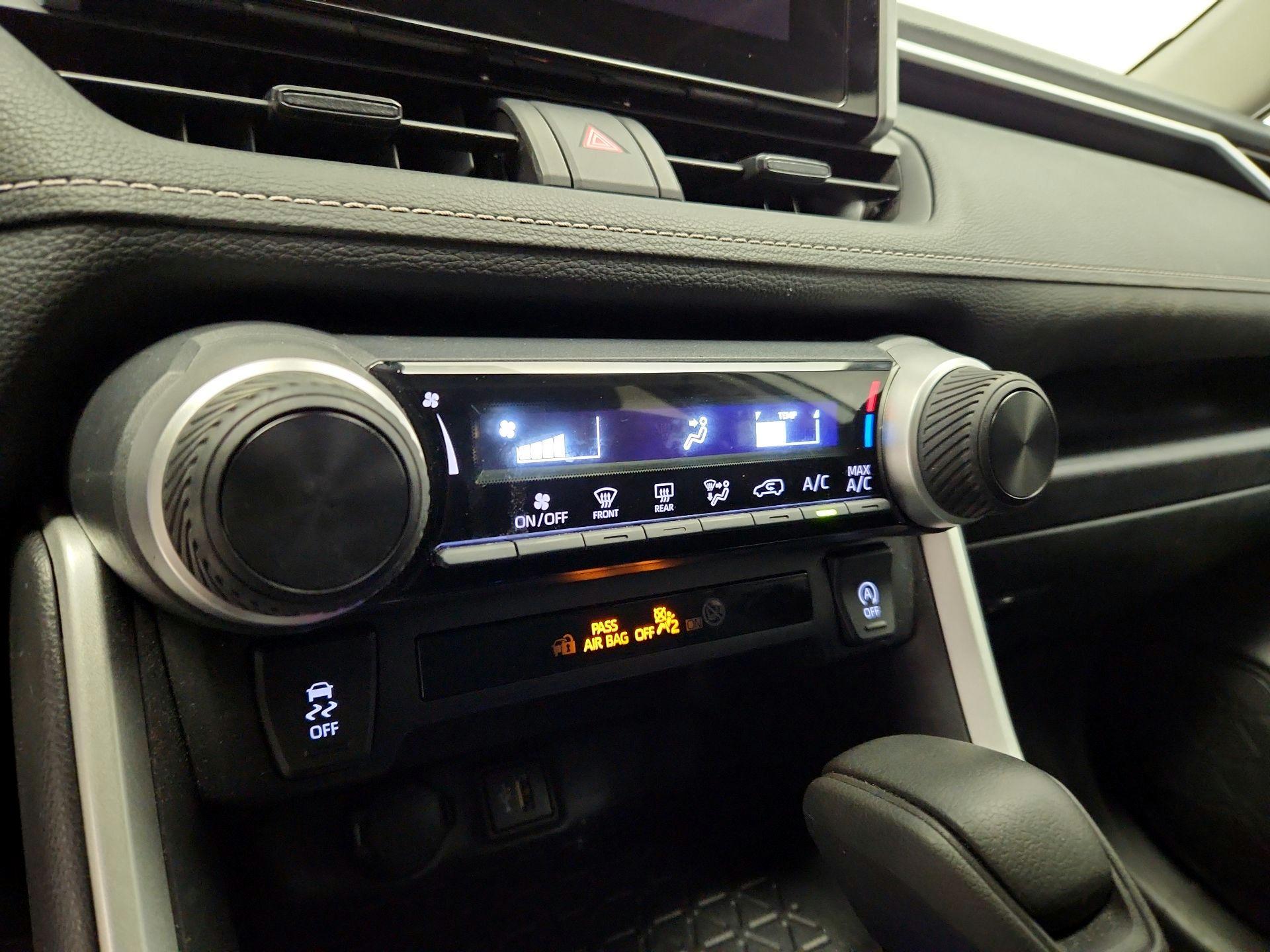 Thumbnail: 2024 Toyota RAV4 - 16