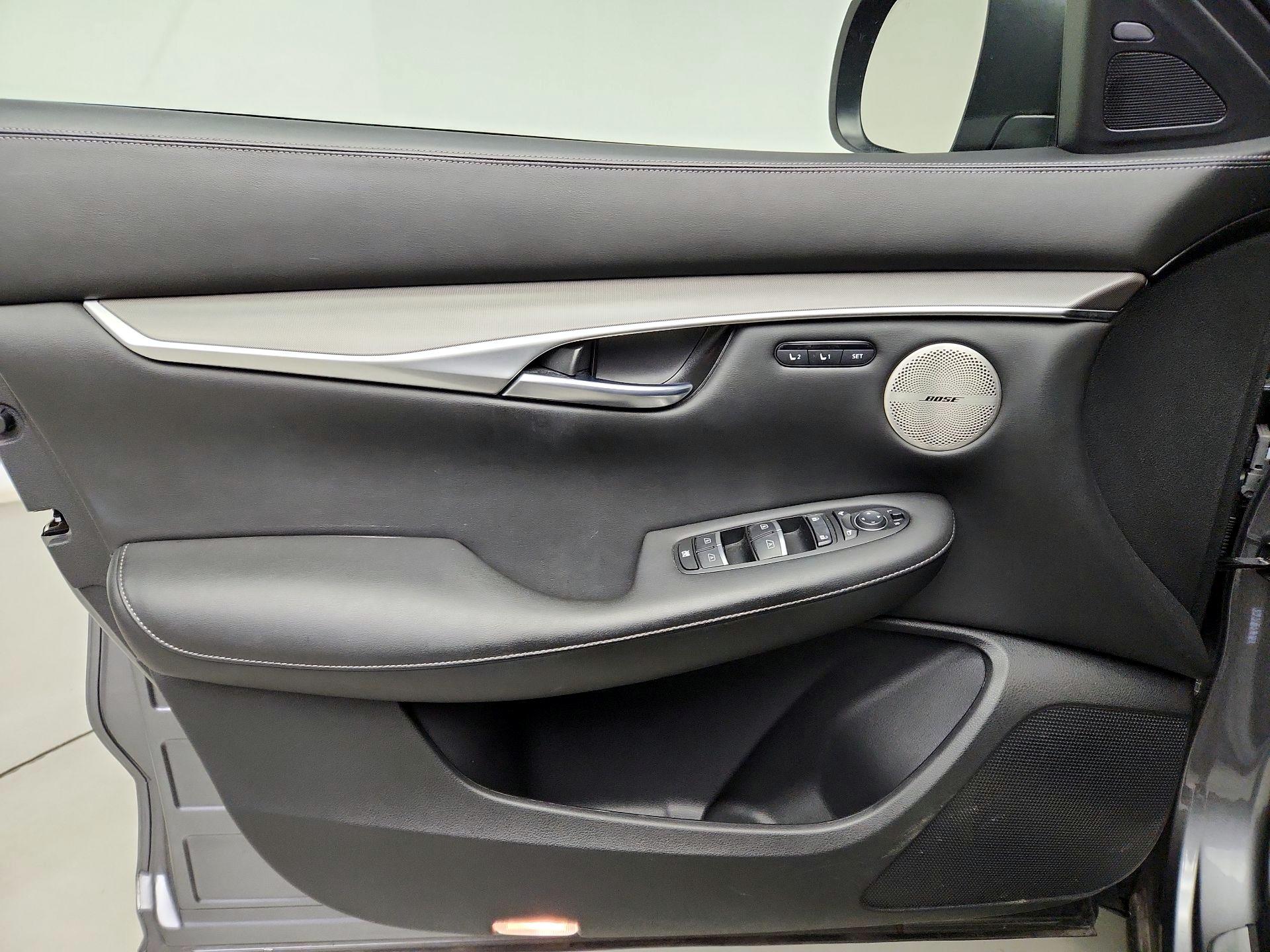 Thumbnail: 2023 INFINITI QX50 - 12