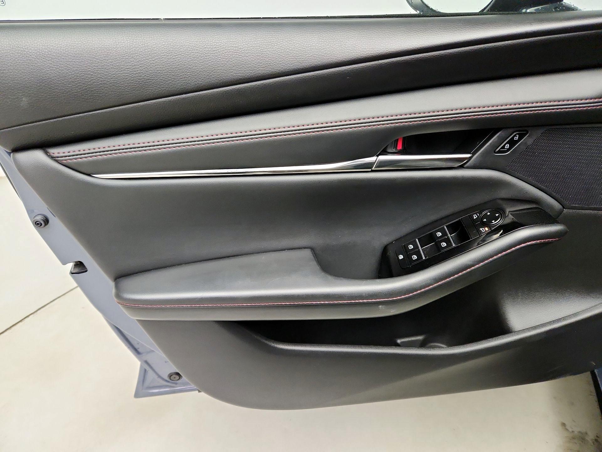 Thumbnail: 2025 Mazda Mazda3 - 12