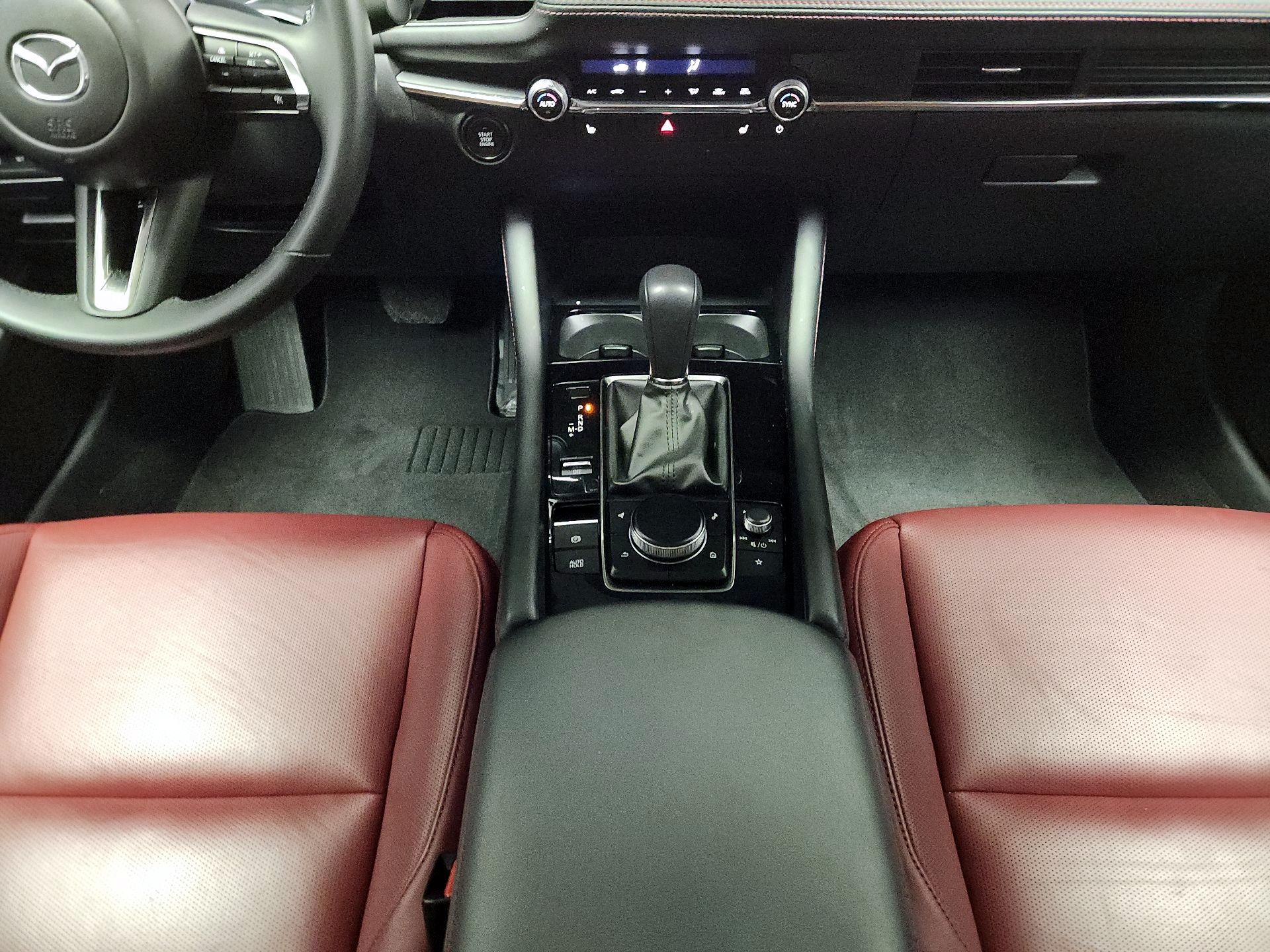 Thumbnail: 2025 Mazda Mazda3 - 17