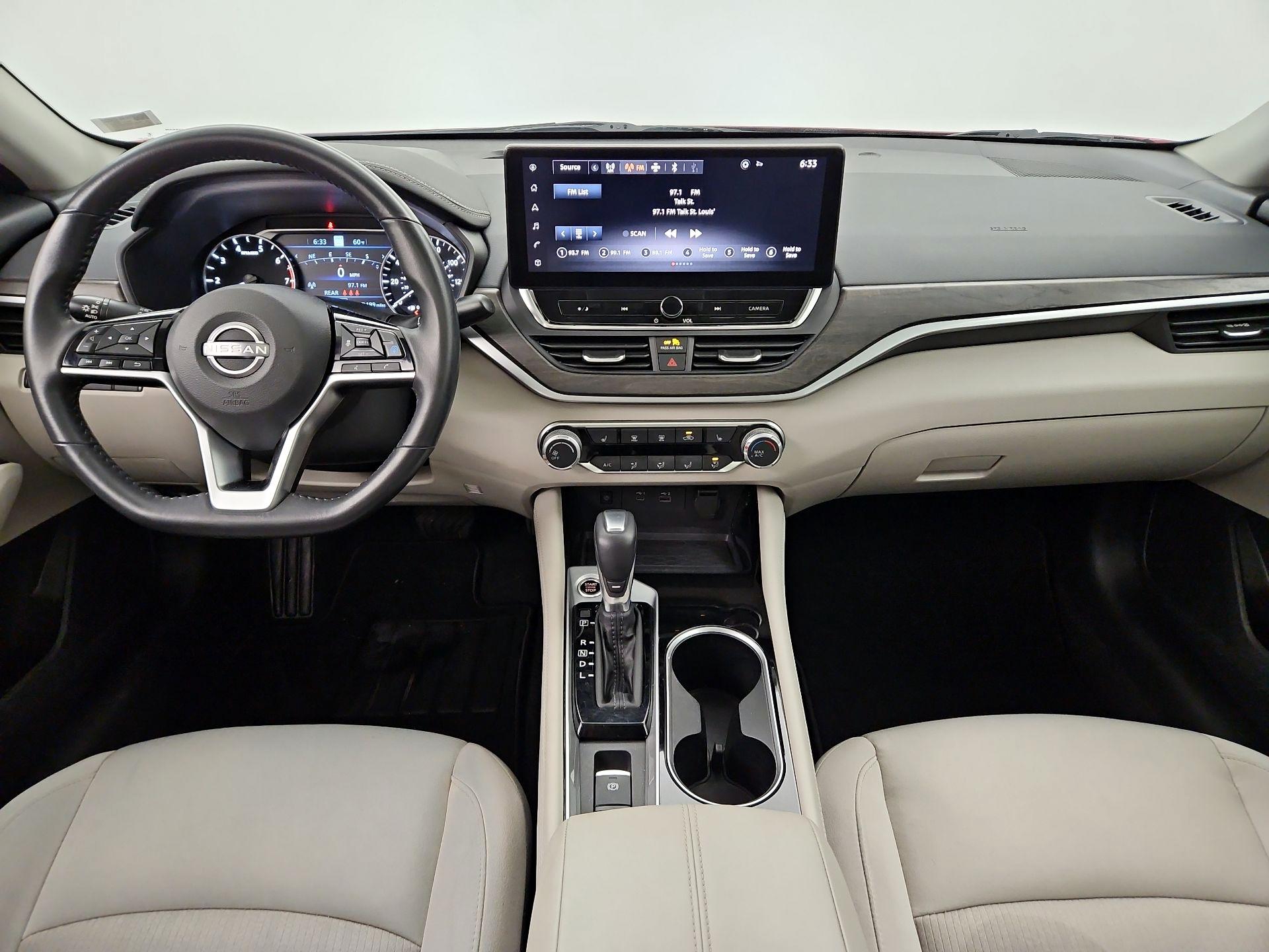 Thumbnail: 2023 Nissan Altima - 9