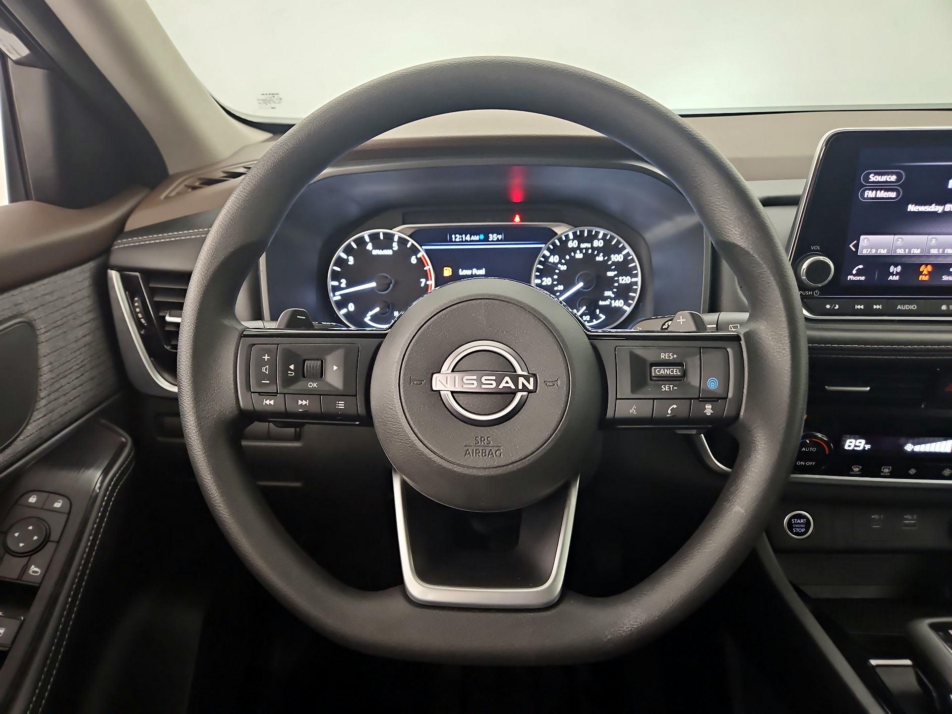 Thumbnail: 2023 Nissan Rogue - 10