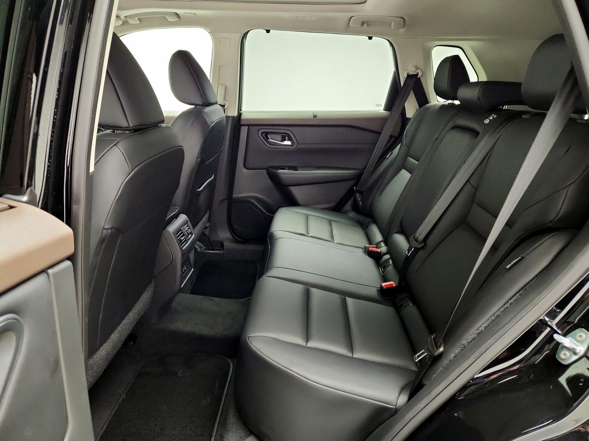 Thumbnail: 2023 Nissan Rogue - 20