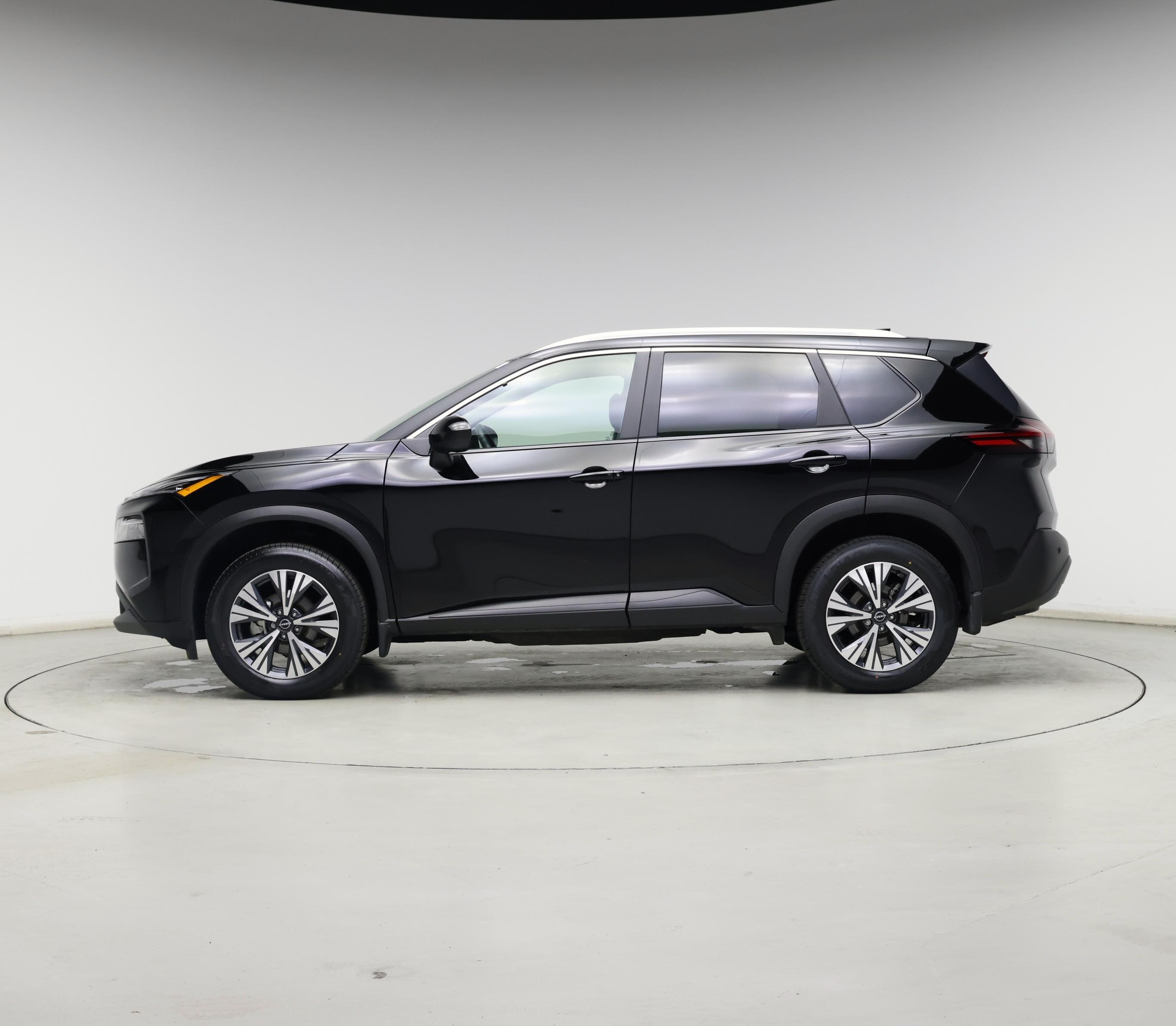 Thumbnail: 2023 Nissan Rogue - 3