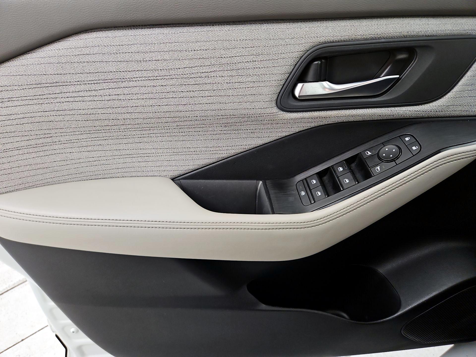 Thumbnail: 2023 Nissan Rogue - 12