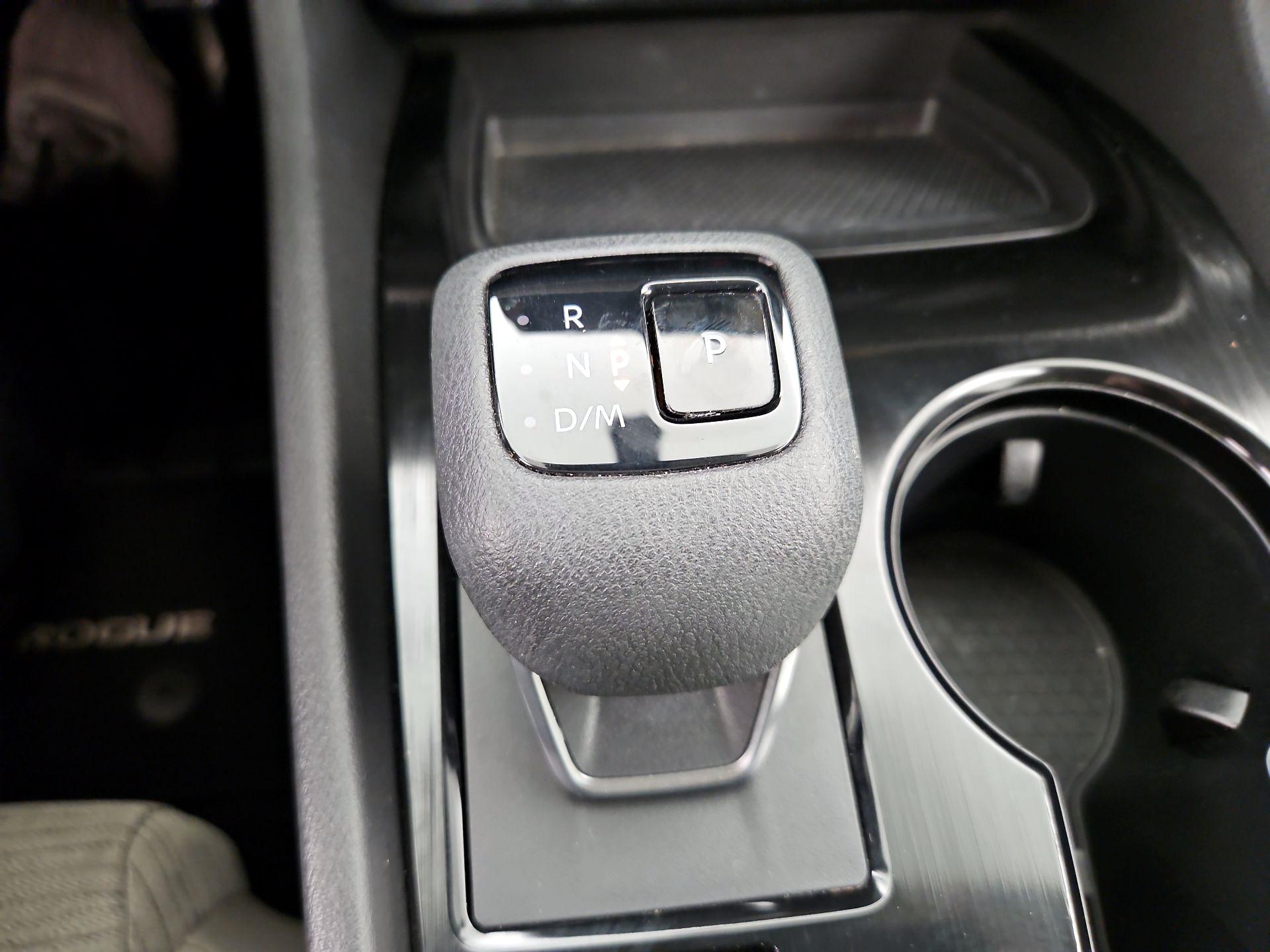 Thumbnail: 2023 Nissan Rogue - 17