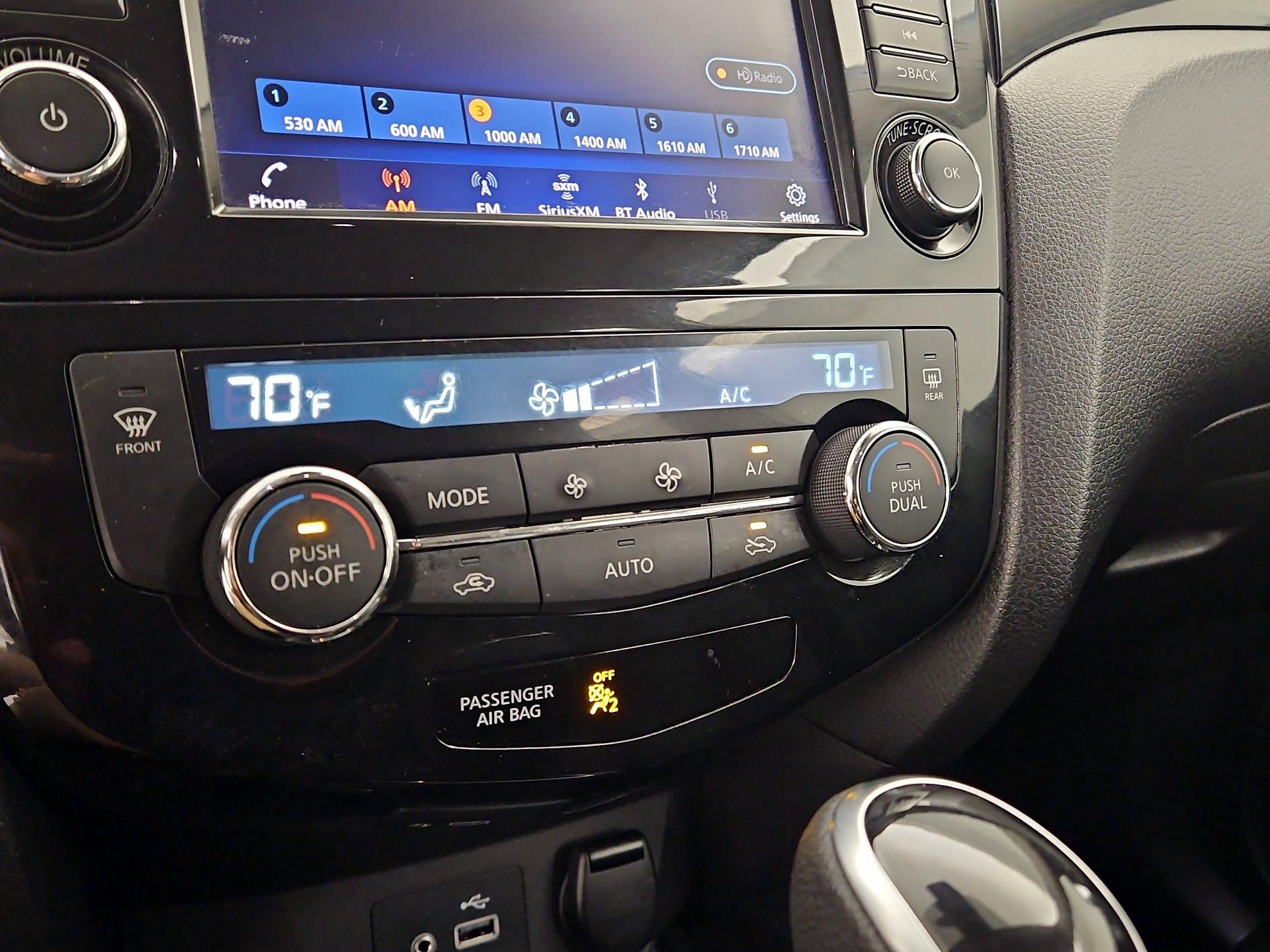 Thumbnail: 2022 Nissan Rogue Sport - 16