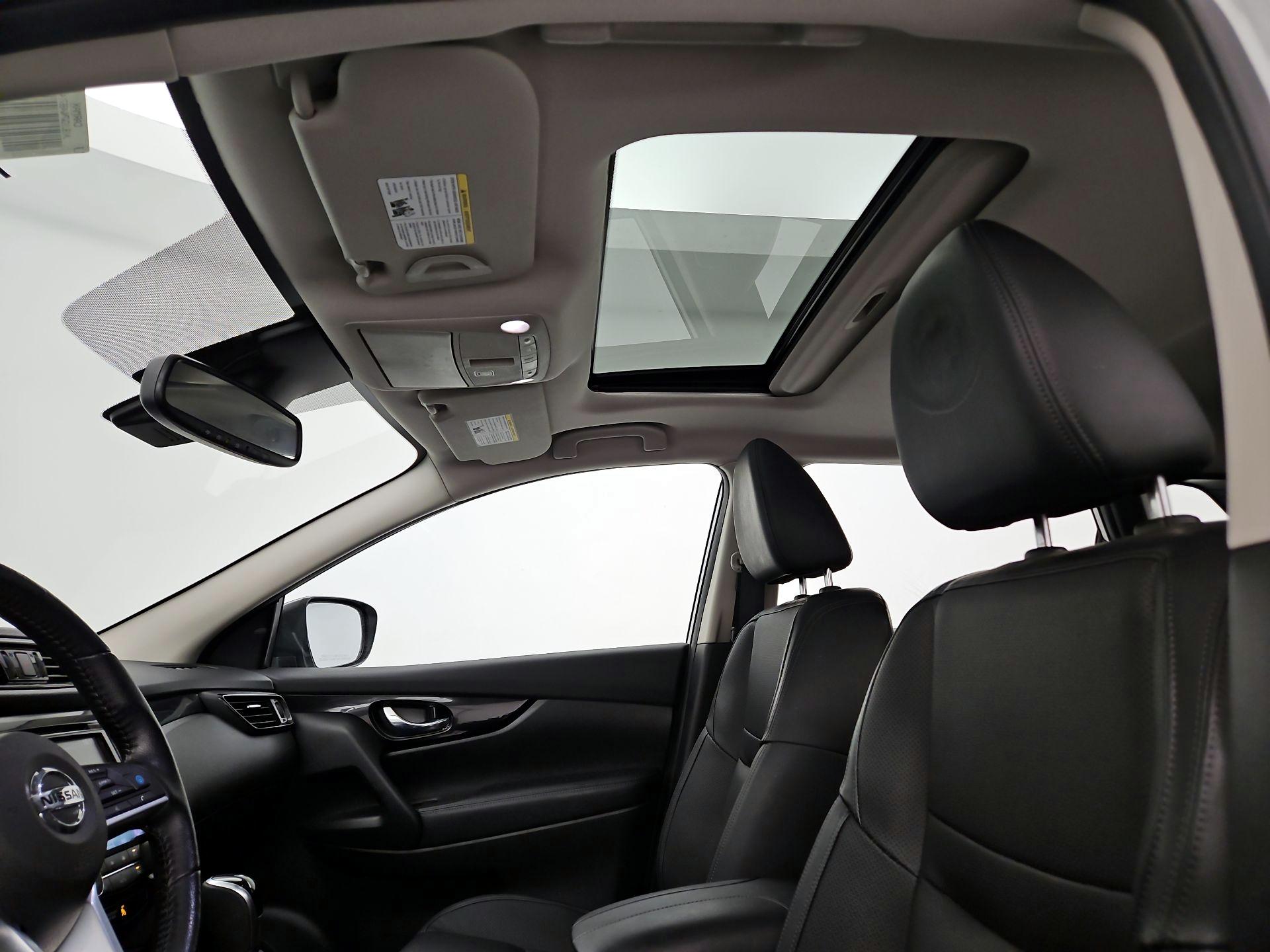 Thumbnail: 2022 Nissan Rogue Sport - 19