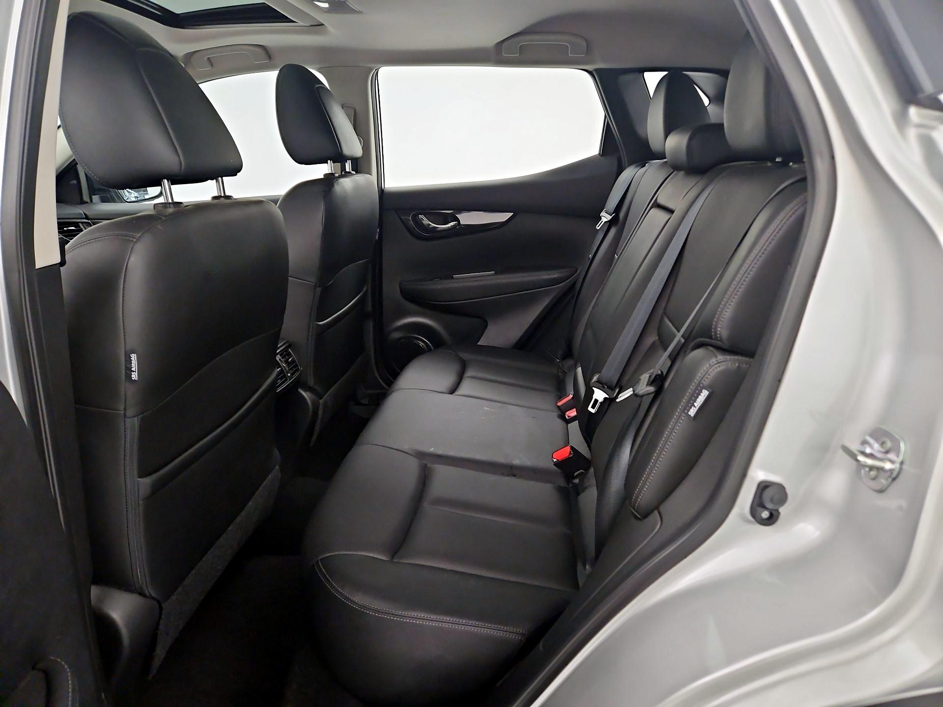 Thumbnail: 2022 Nissan Rogue Sport - 20