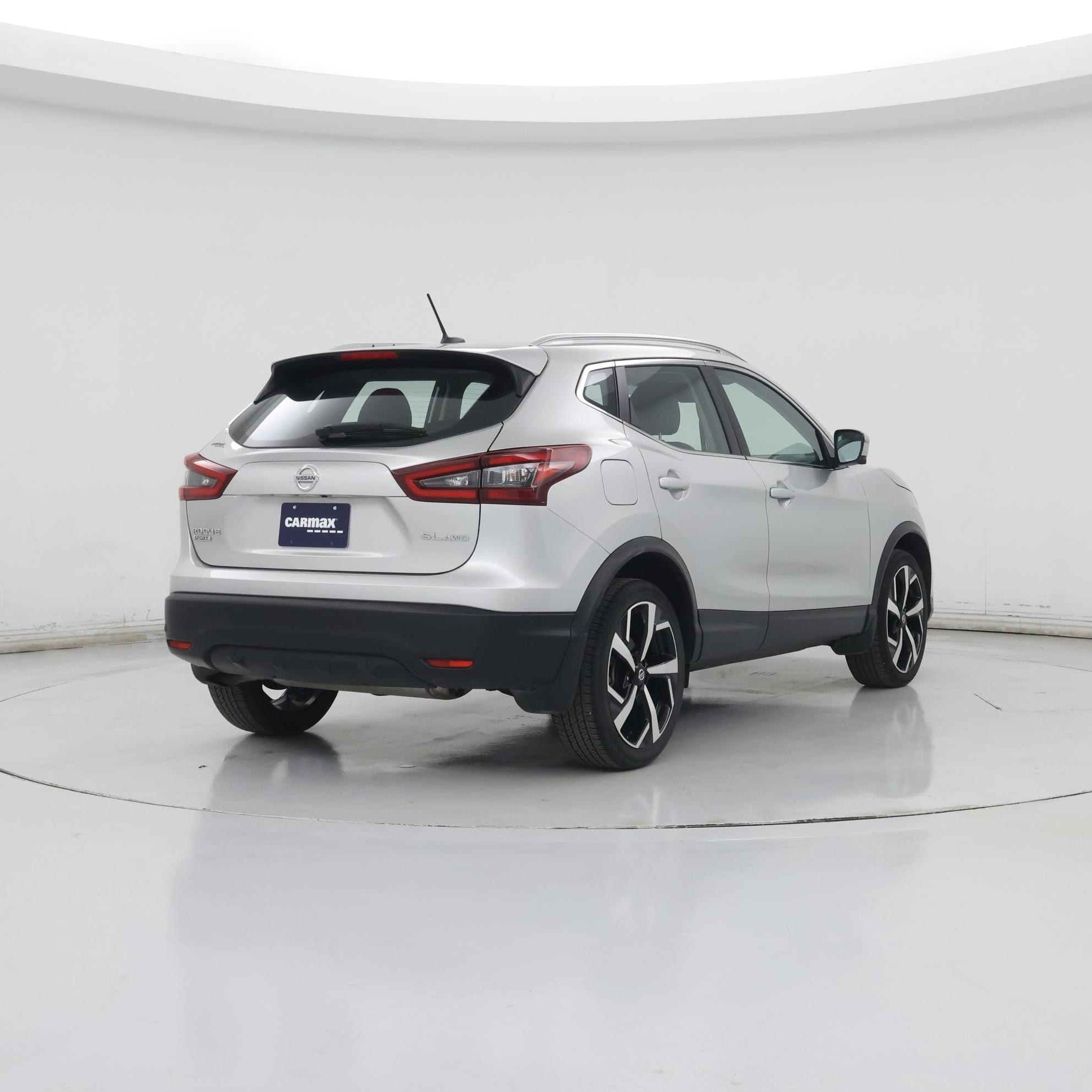 Thumbnail: 2022 Nissan Rogue Sport - 8