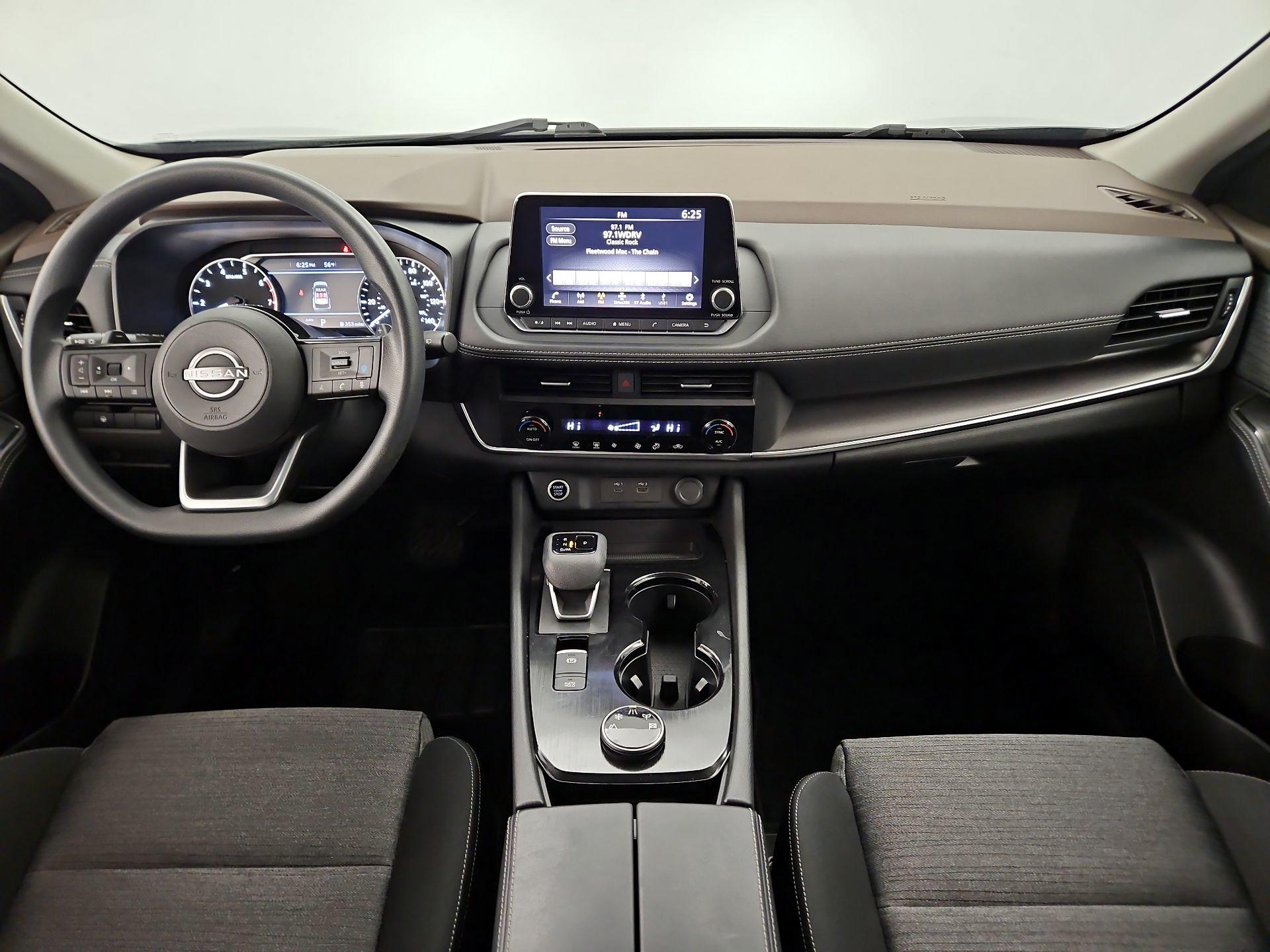 Thumbnail: 2023 Nissan Rogue - 9