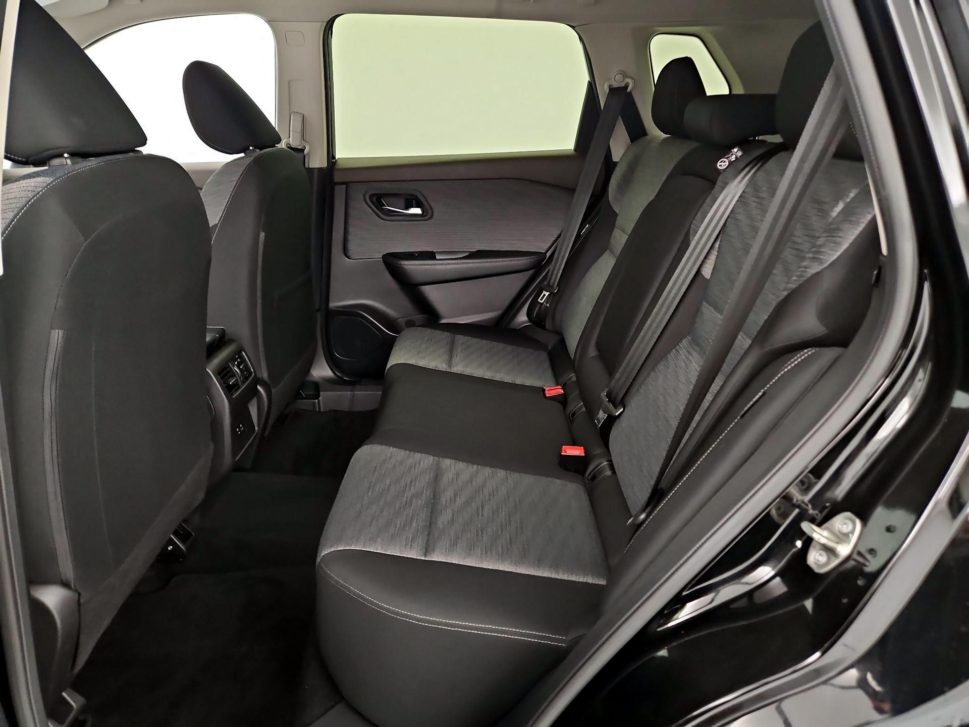 Thumbnail: 2023 Nissan Rogue - 19