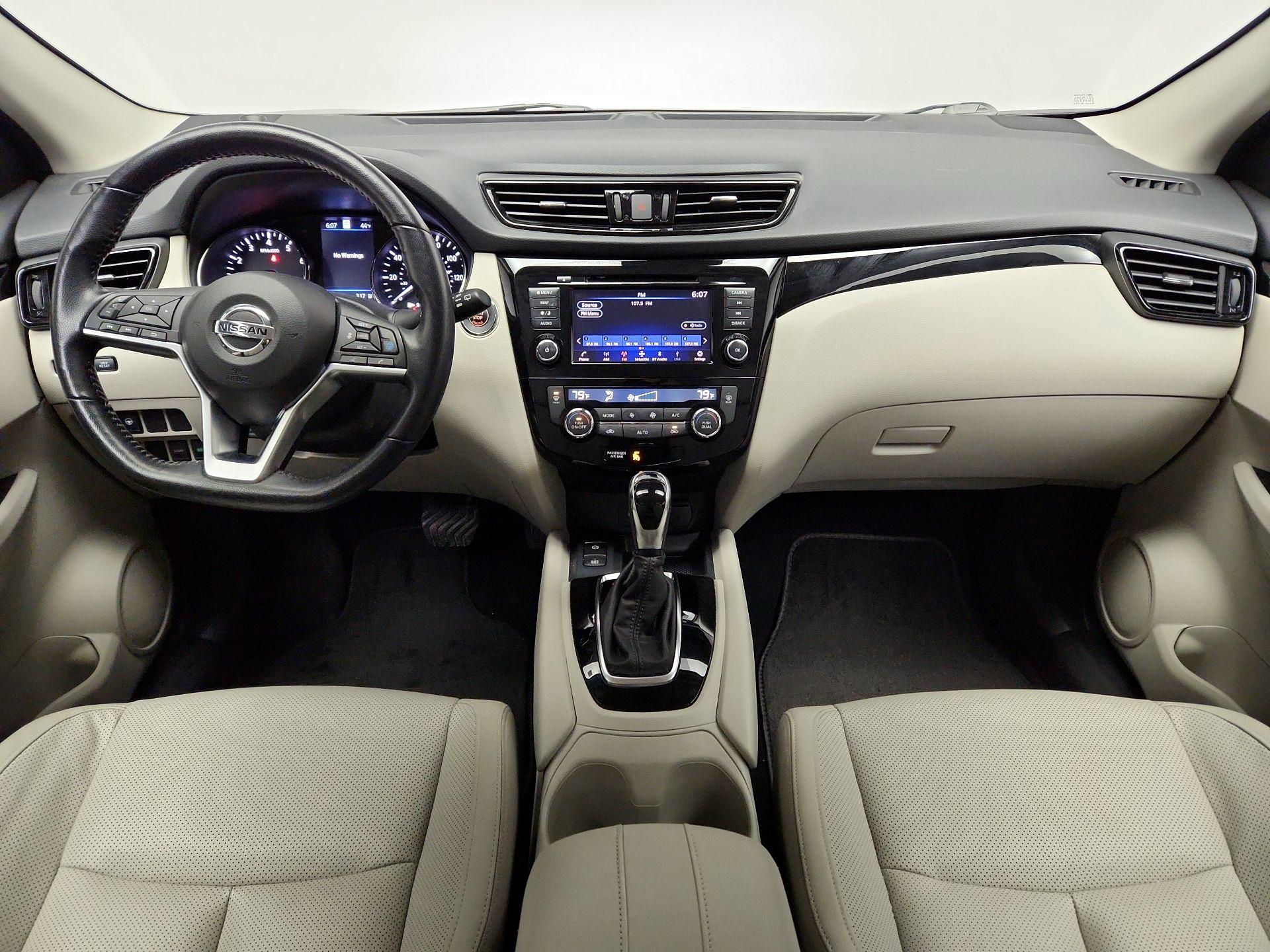 Thumbnail: 2022 Nissan Rogue Sport - 9