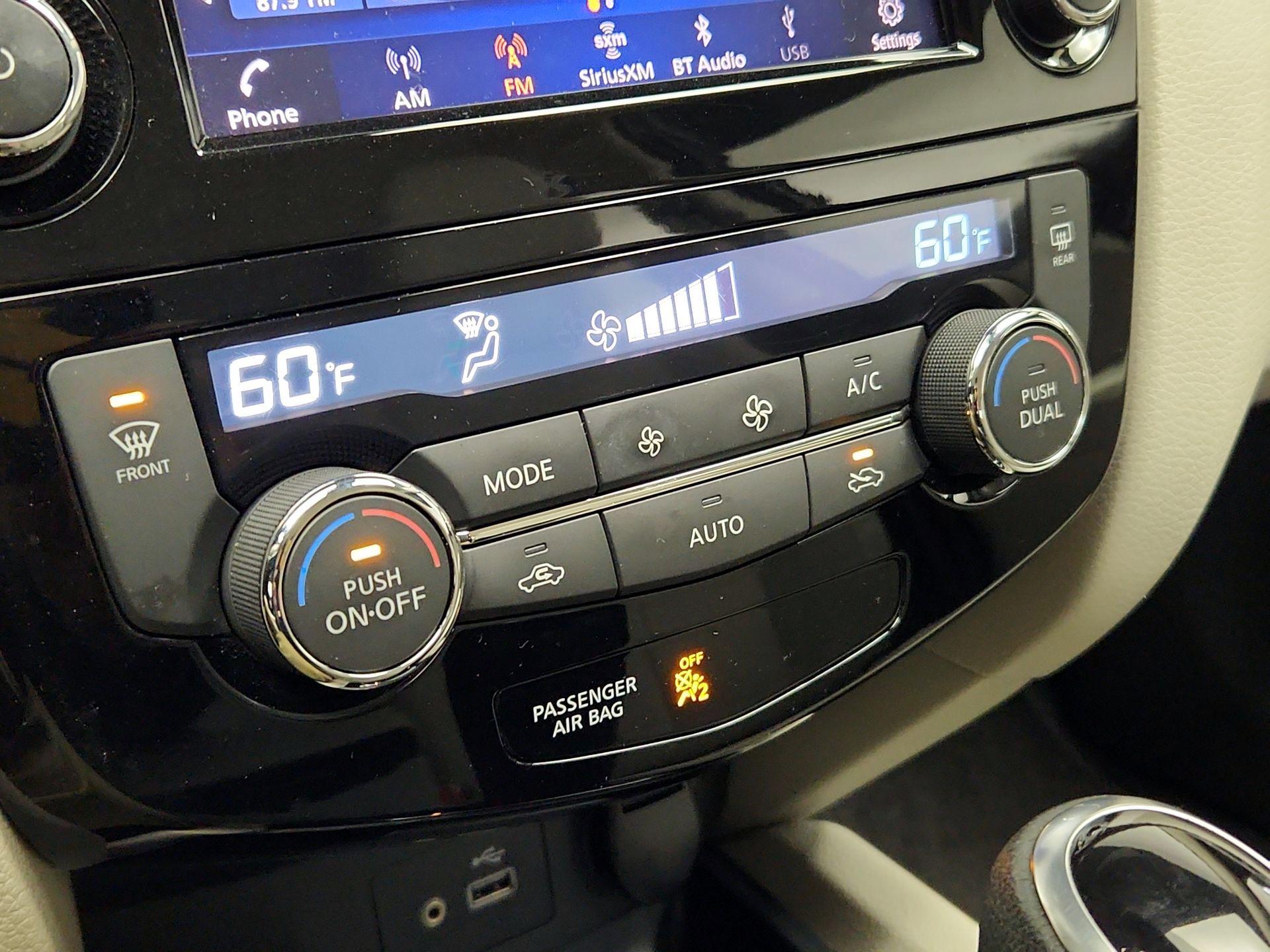 Thumbnail: 2022 Nissan Rogue Sport - 17