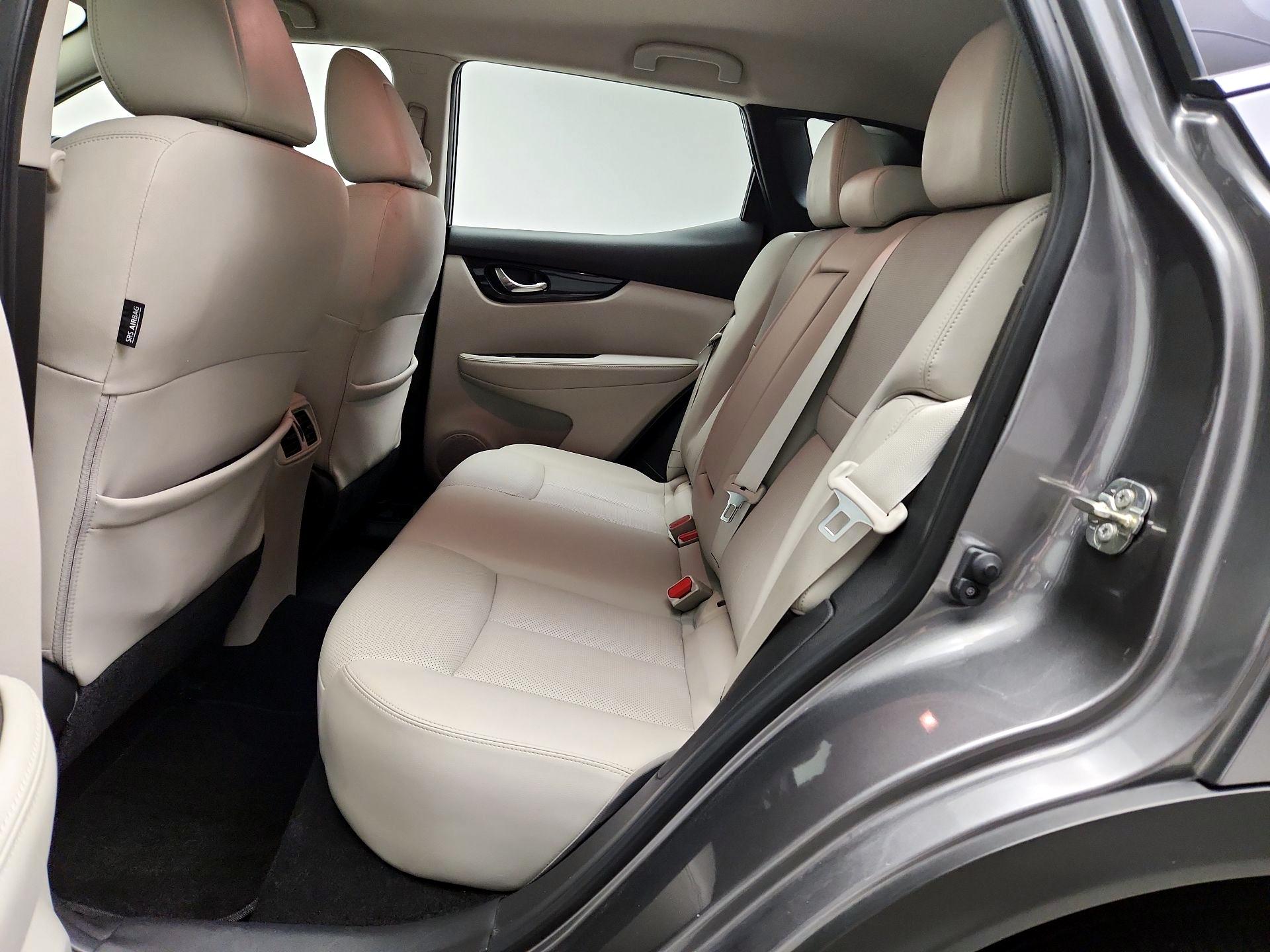 Thumbnail: 2022 Nissan Rogue Sport - 20