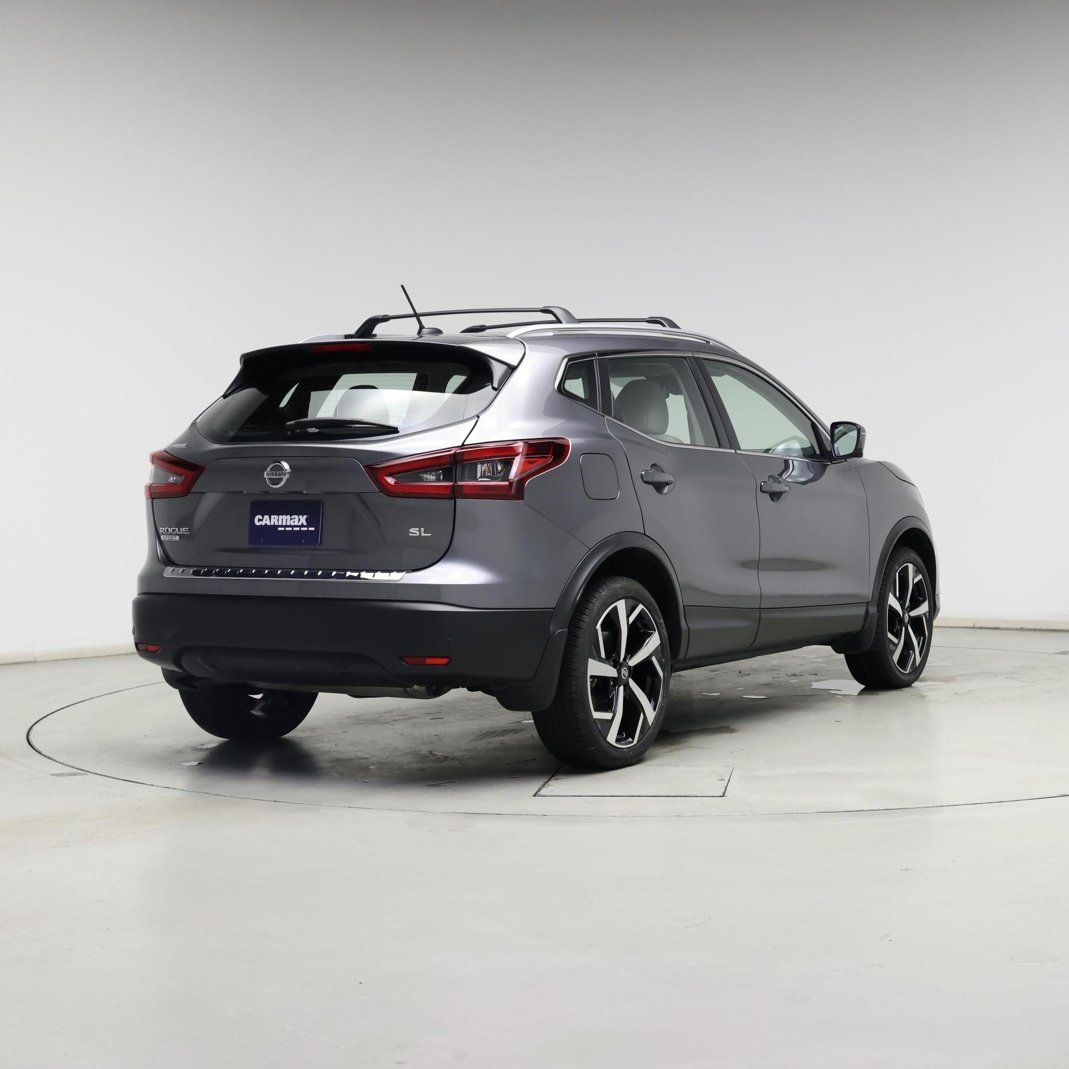 Thumbnail: 2022 Nissan Rogue Sport - 8