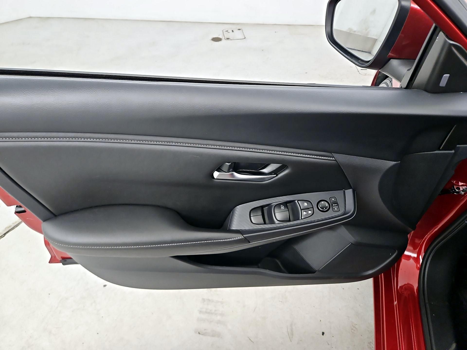 Thumbnail: 2023 Nissan Sentra - 12