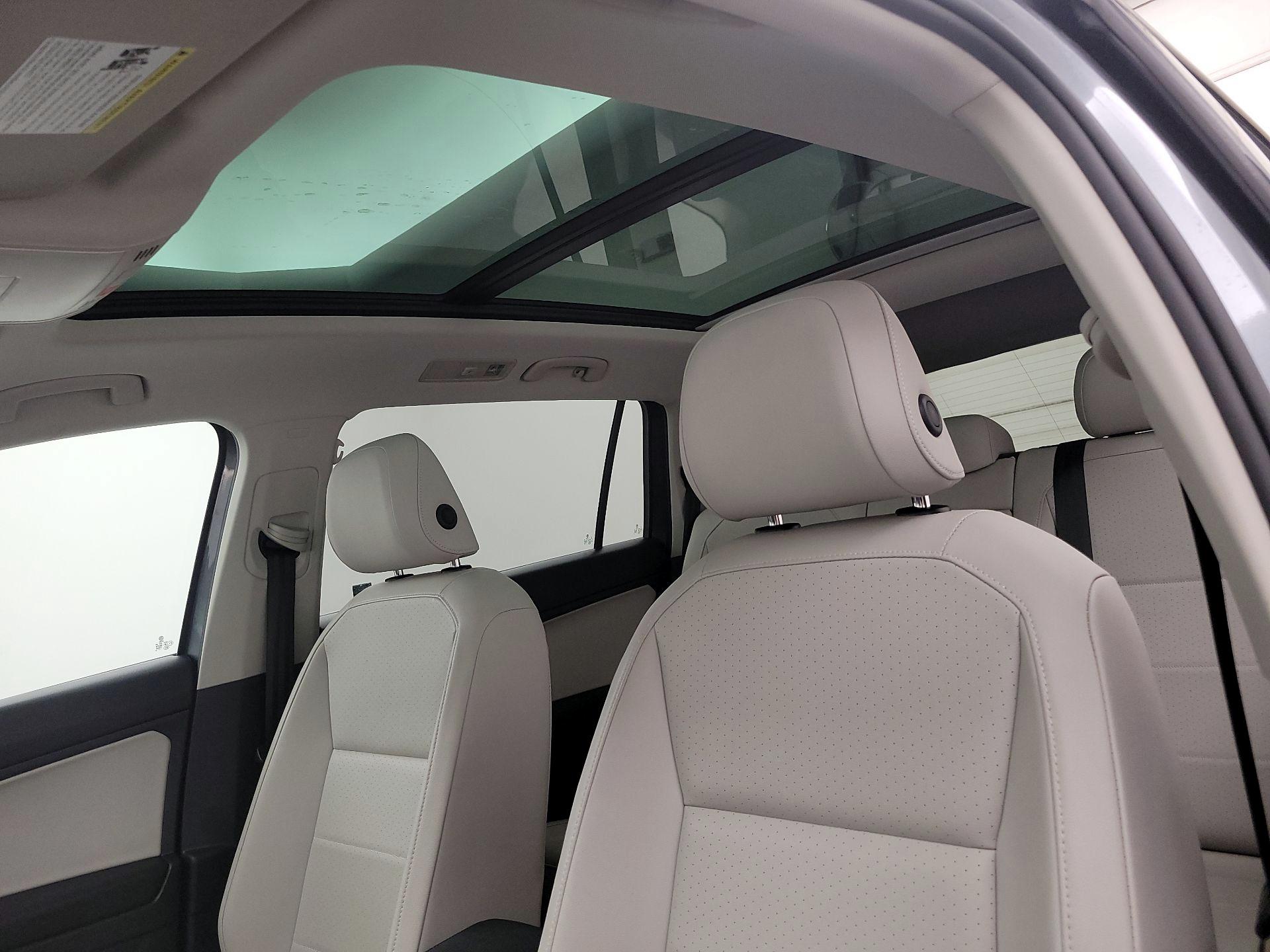 Thumbnail: 2020 Volkswagen Tiguan - 19