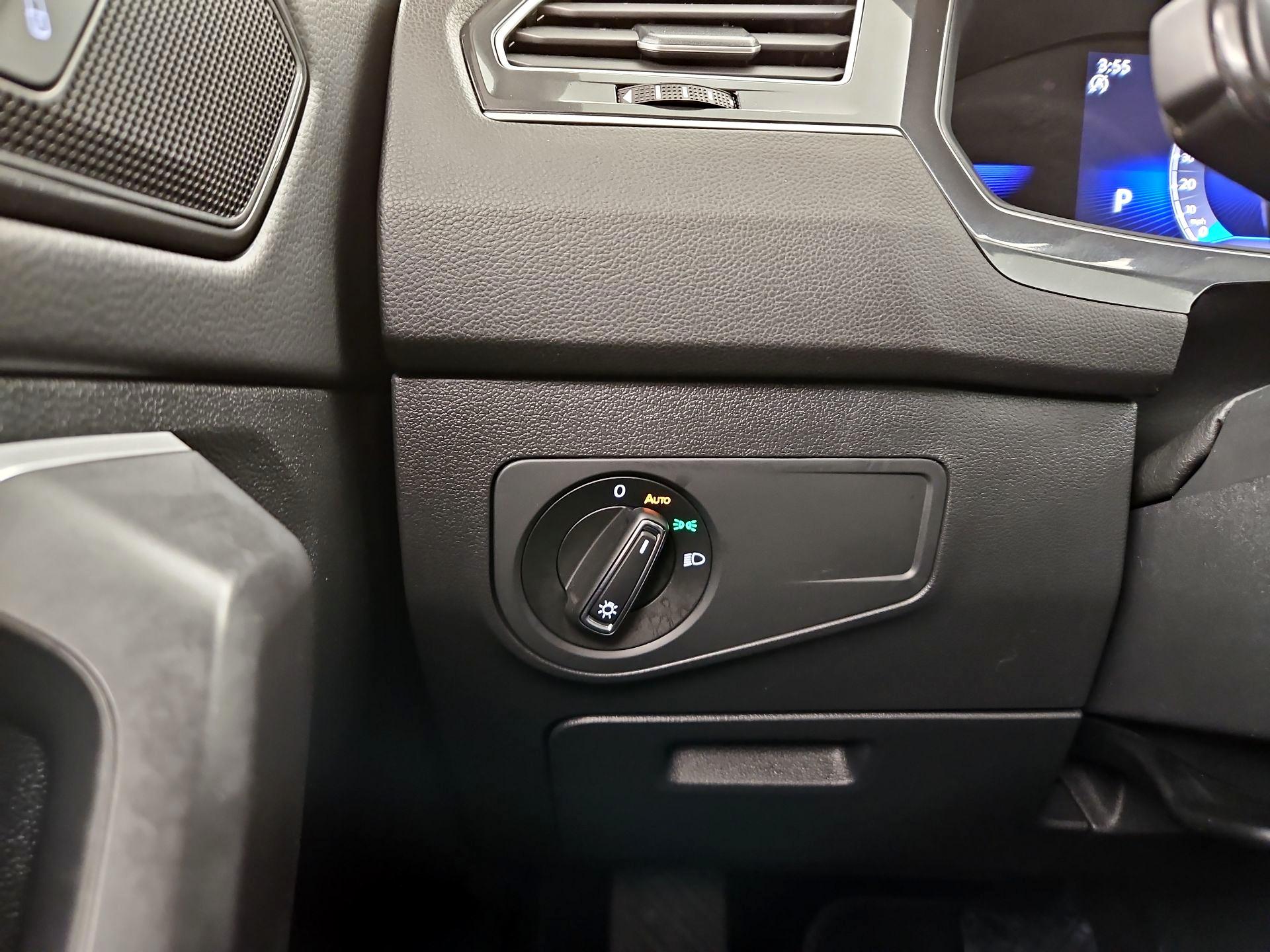 Thumbnail: 2024 Volkswagen Tiguan - 13