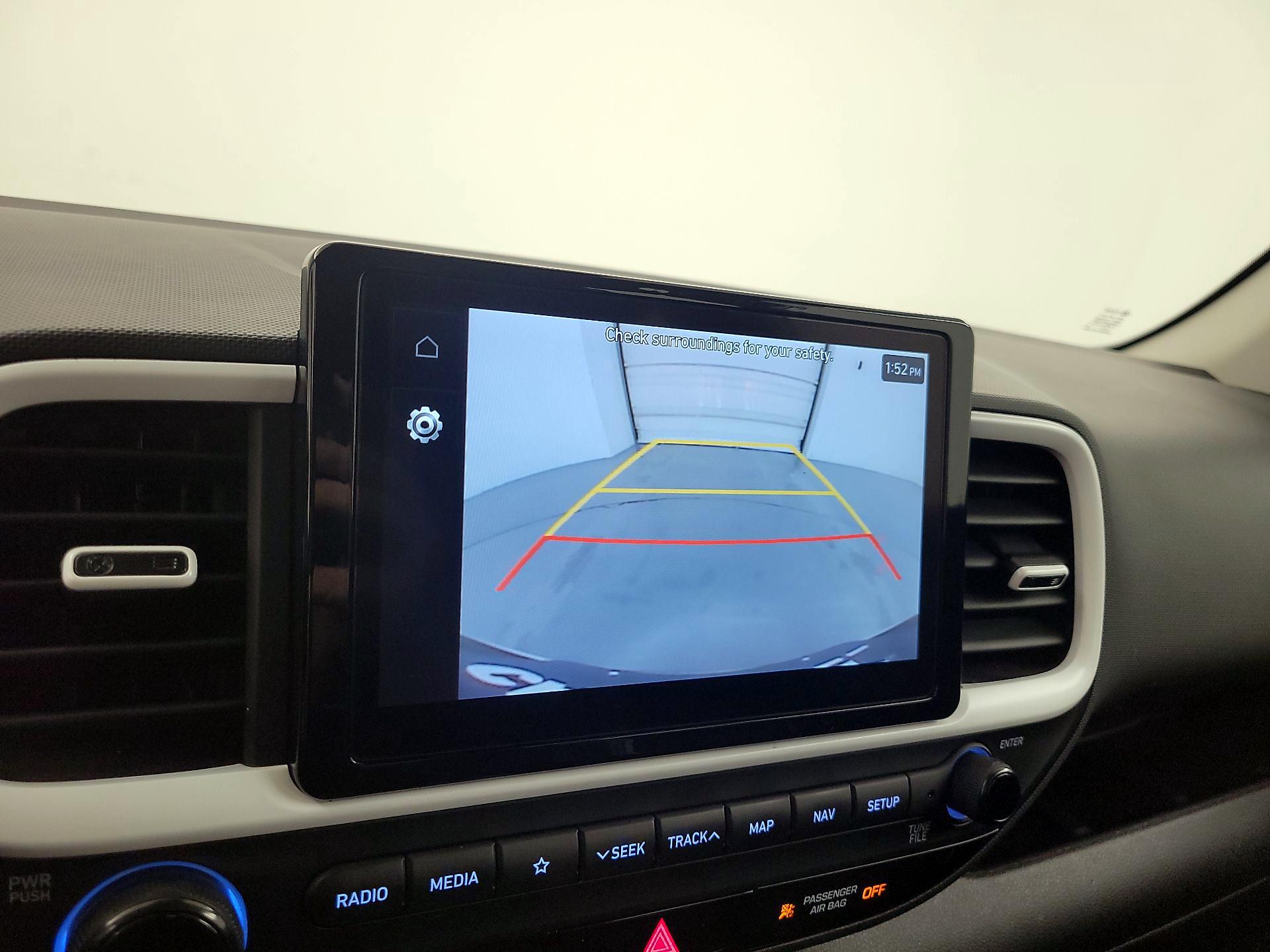 Thumbnail: 2022 Hyundai Venue - 15