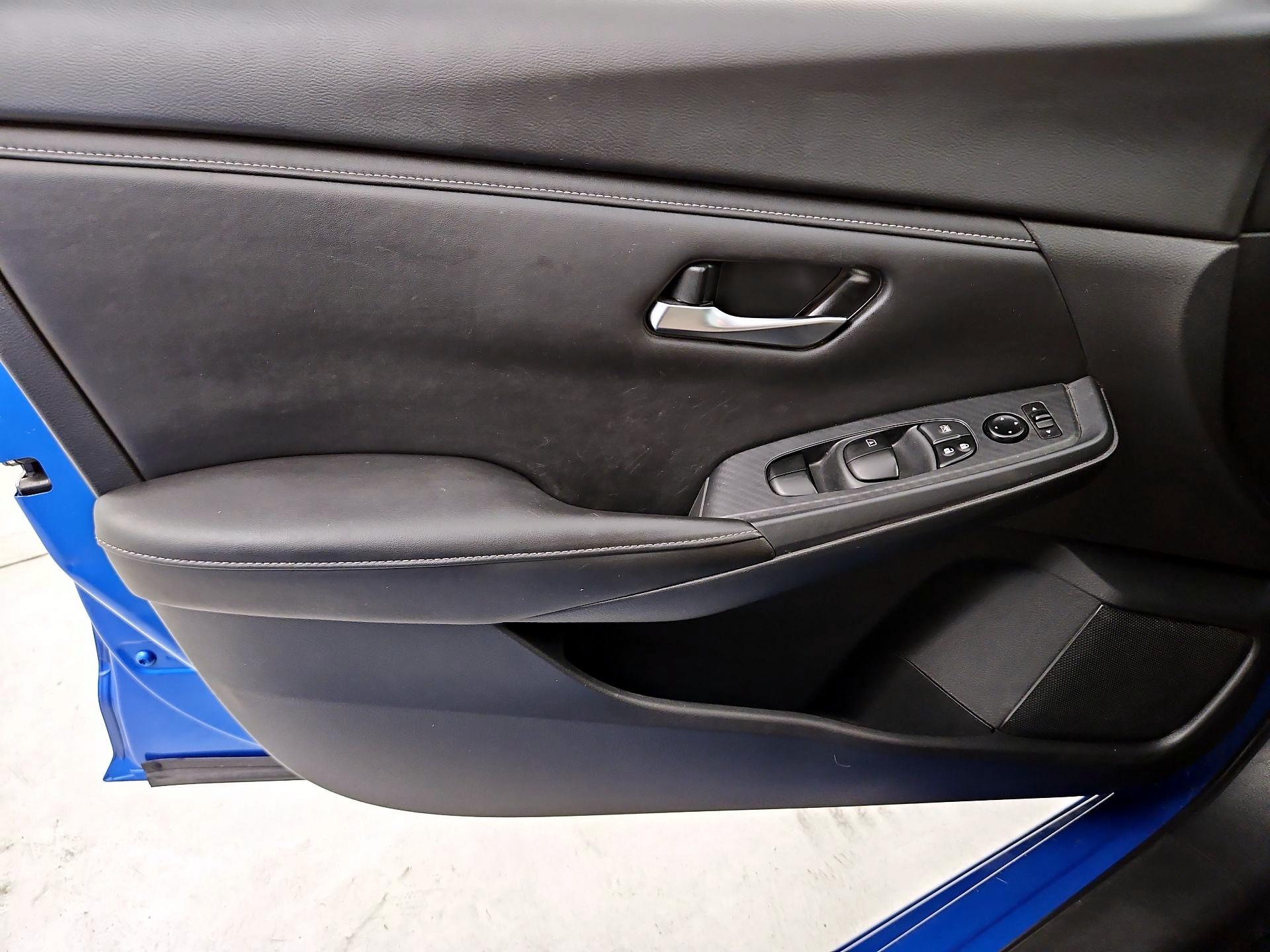 Thumbnail: 2023 Nissan Sentra - 12