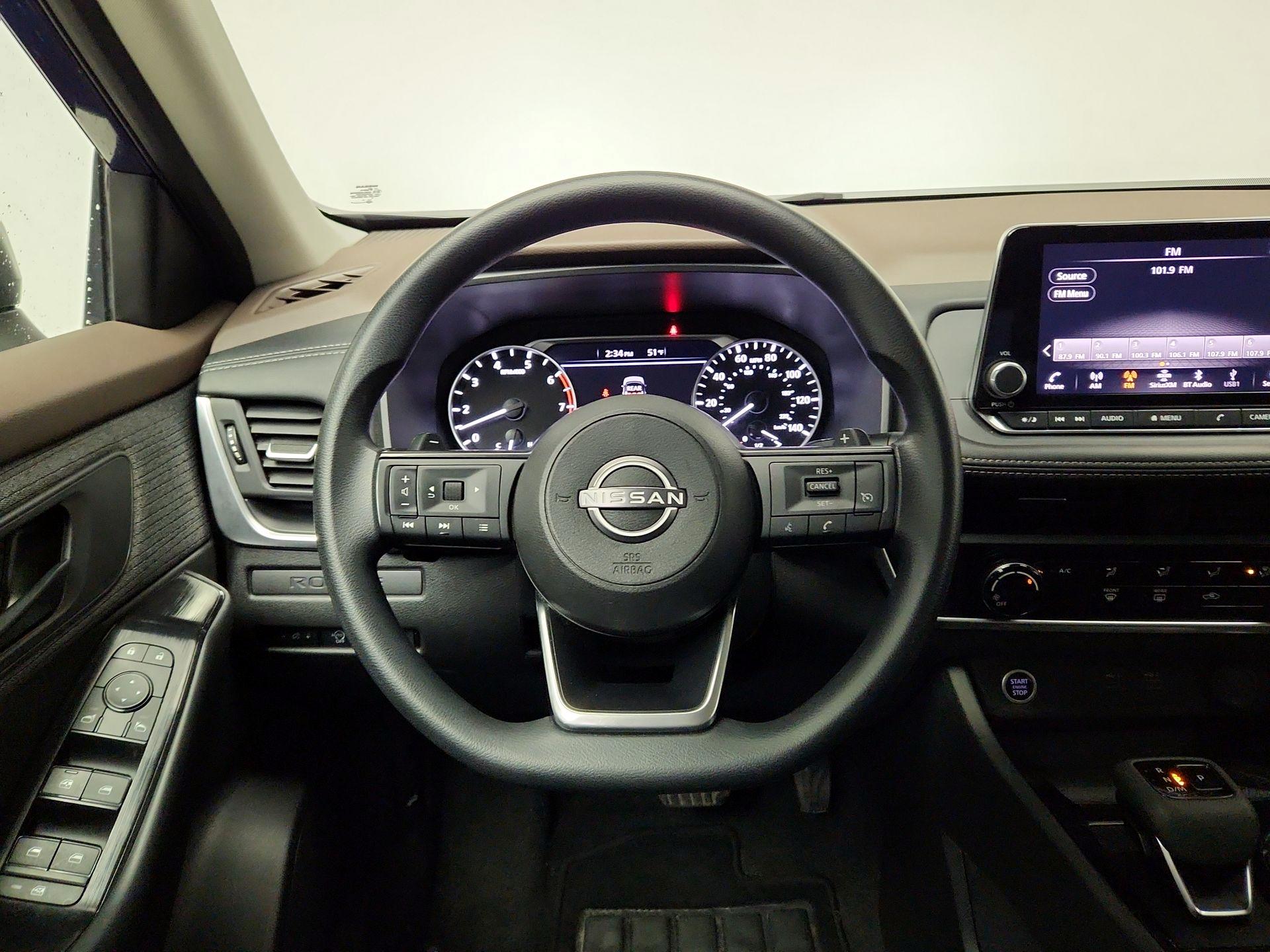 Thumbnail: 2023 Nissan Rogue - 10