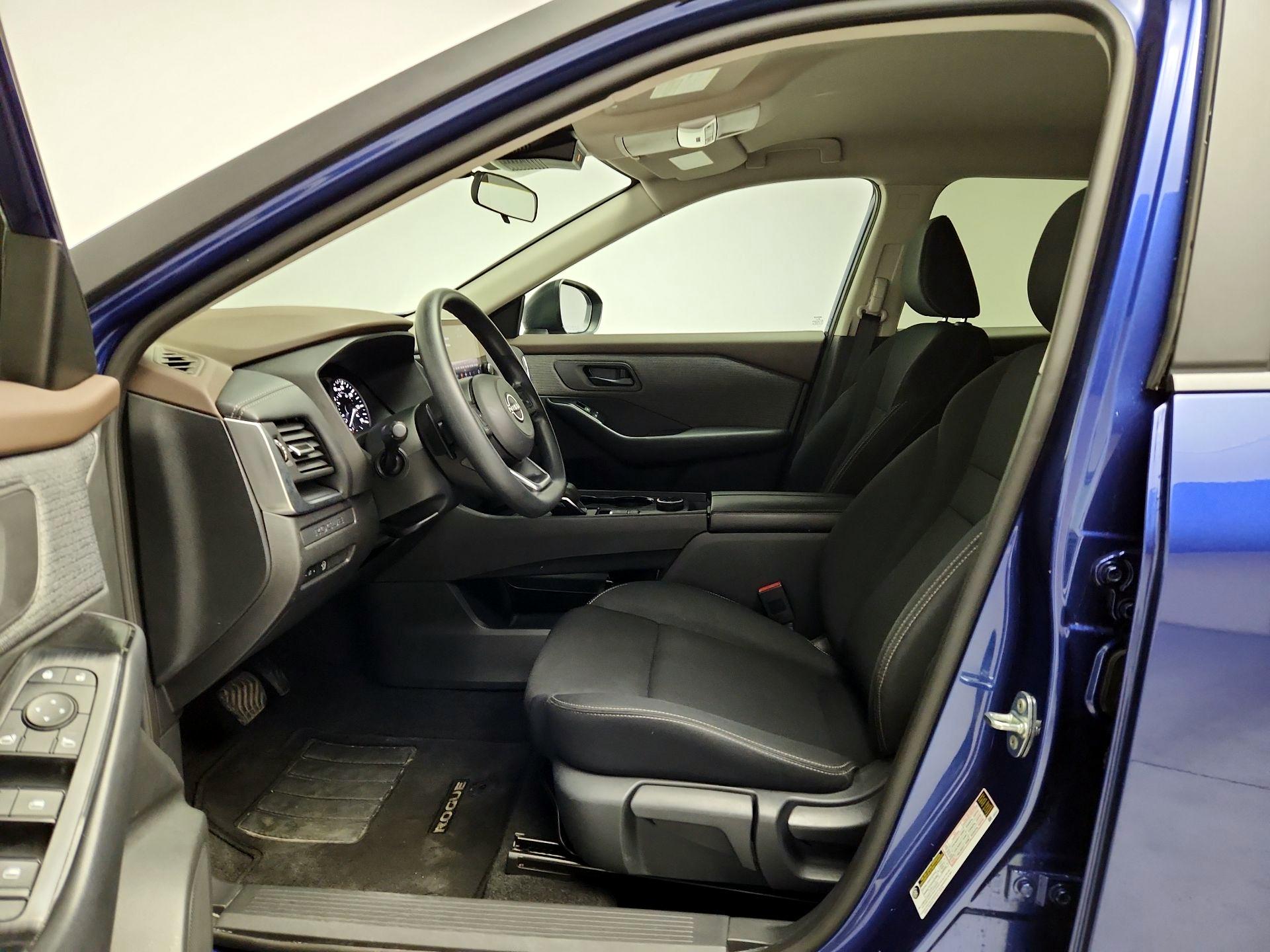 Thumbnail: 2023 Nissan Rogue - 11