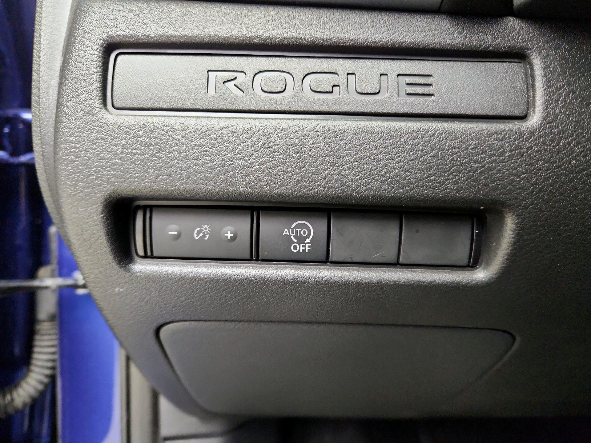 Thumbnail: 2023 Nissan Rogue - 13