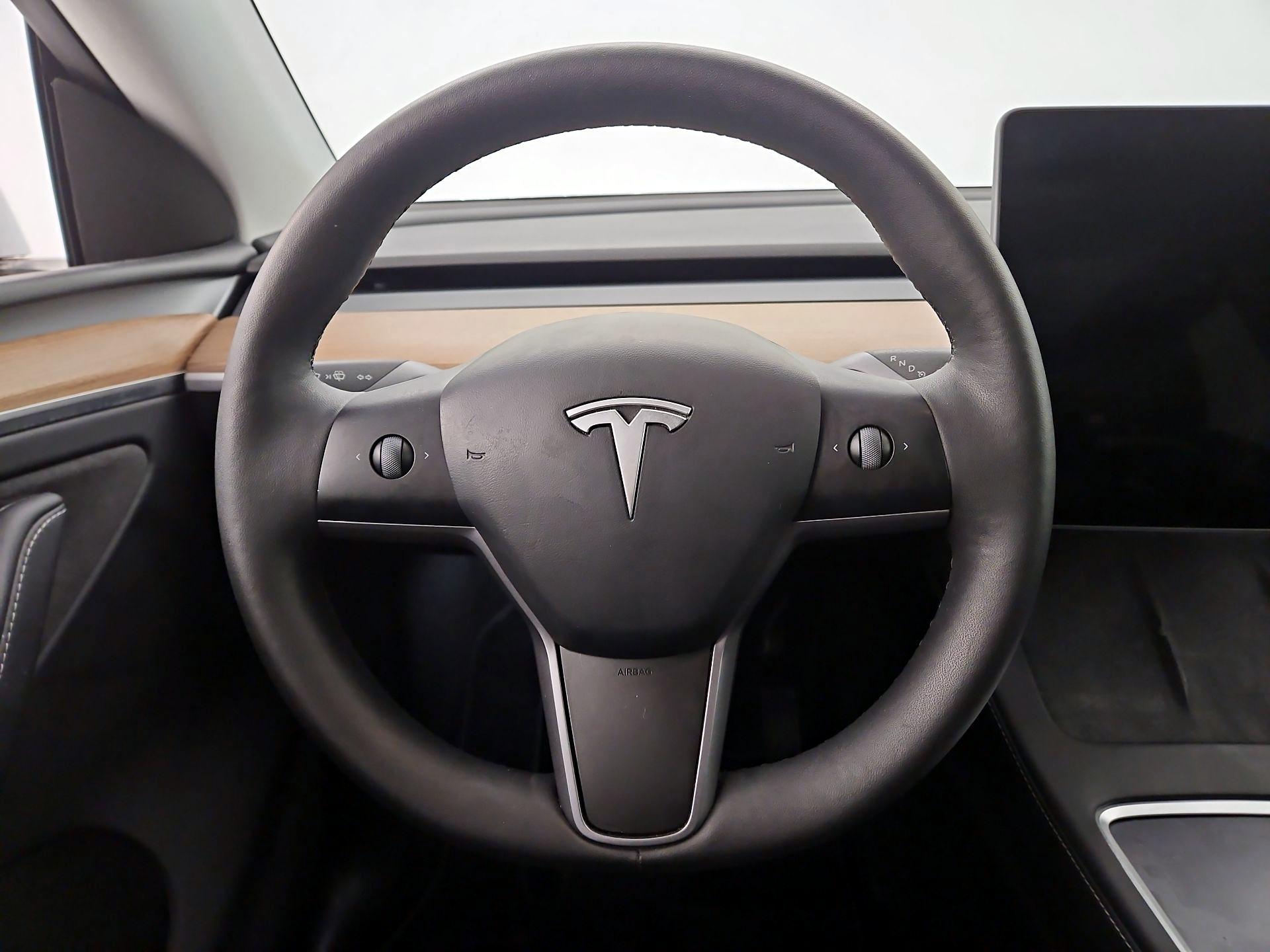 Thumbnail: 2024 Tesla Model Y - 10