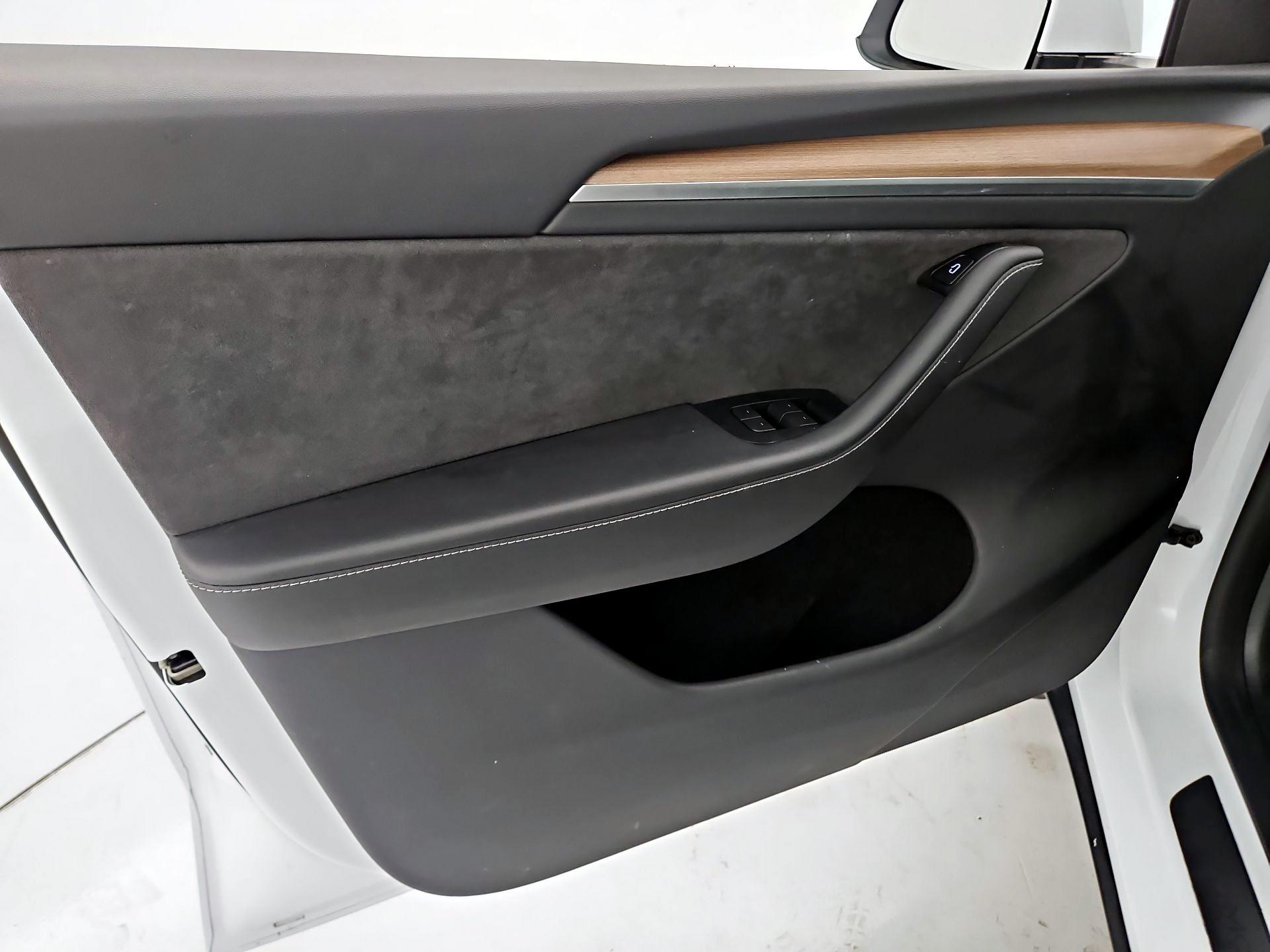 Thumbnail: 2024 Tesla Model Y - 12