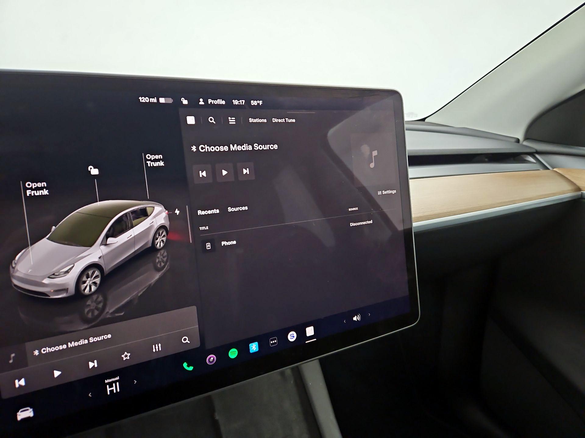 Thumbnail: 2024 Tesla Model Y - 15