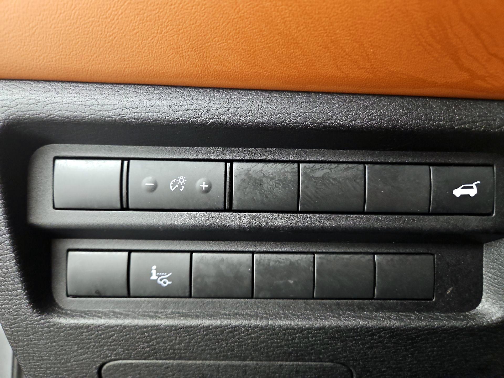 Thumbnail: 2022 Mitsubishi Outlander - 13