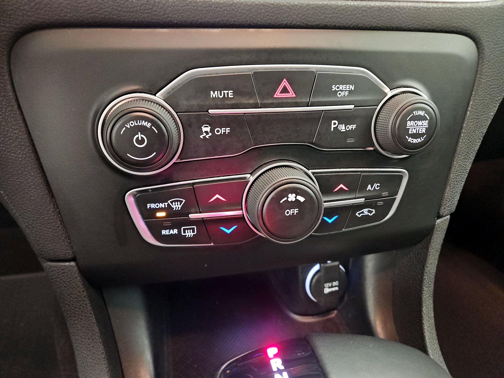 Thumbnail: 2021 Dodge Charger - 16