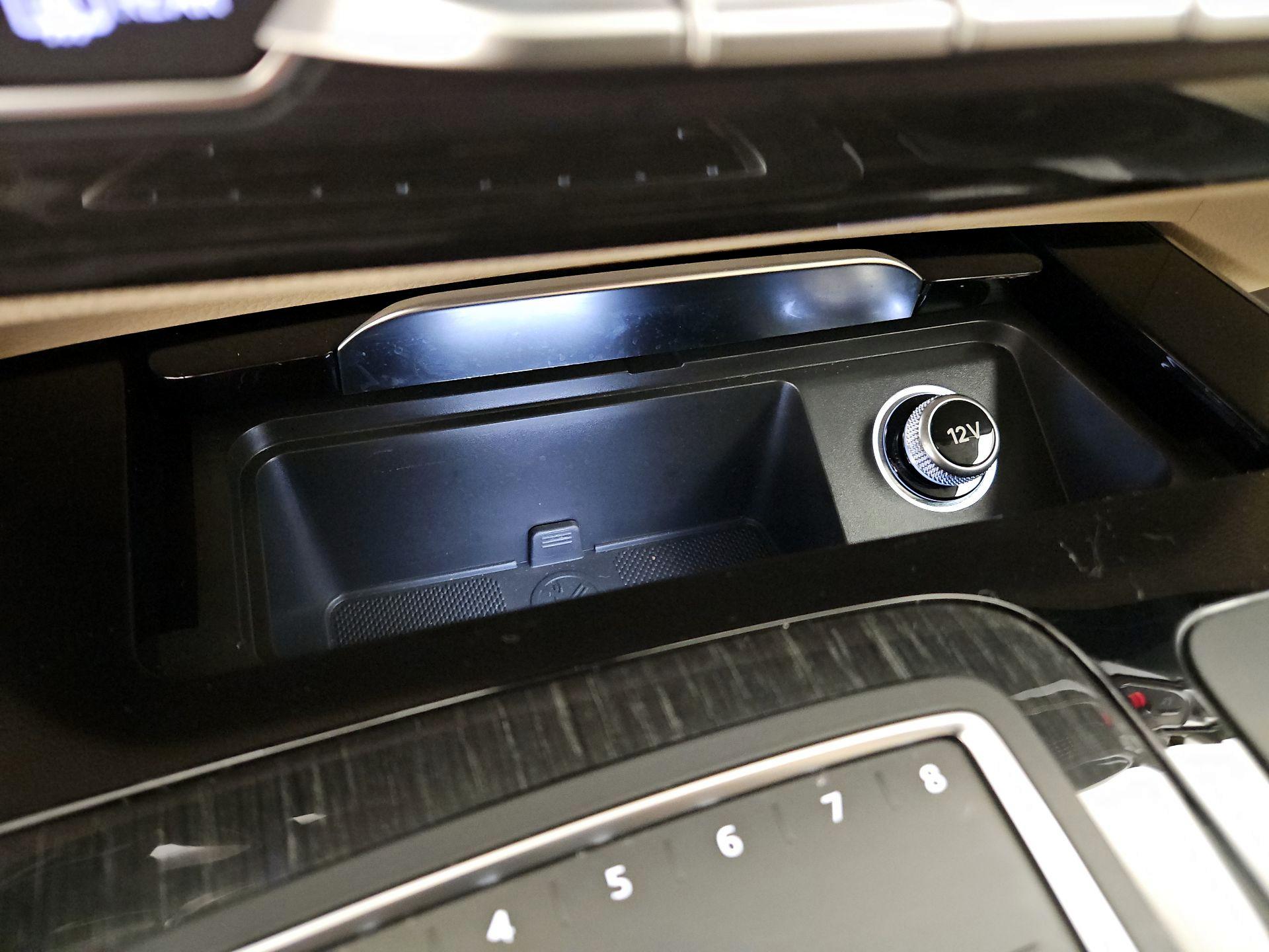 Thumbnail: 2019 Audi Q7 - 19