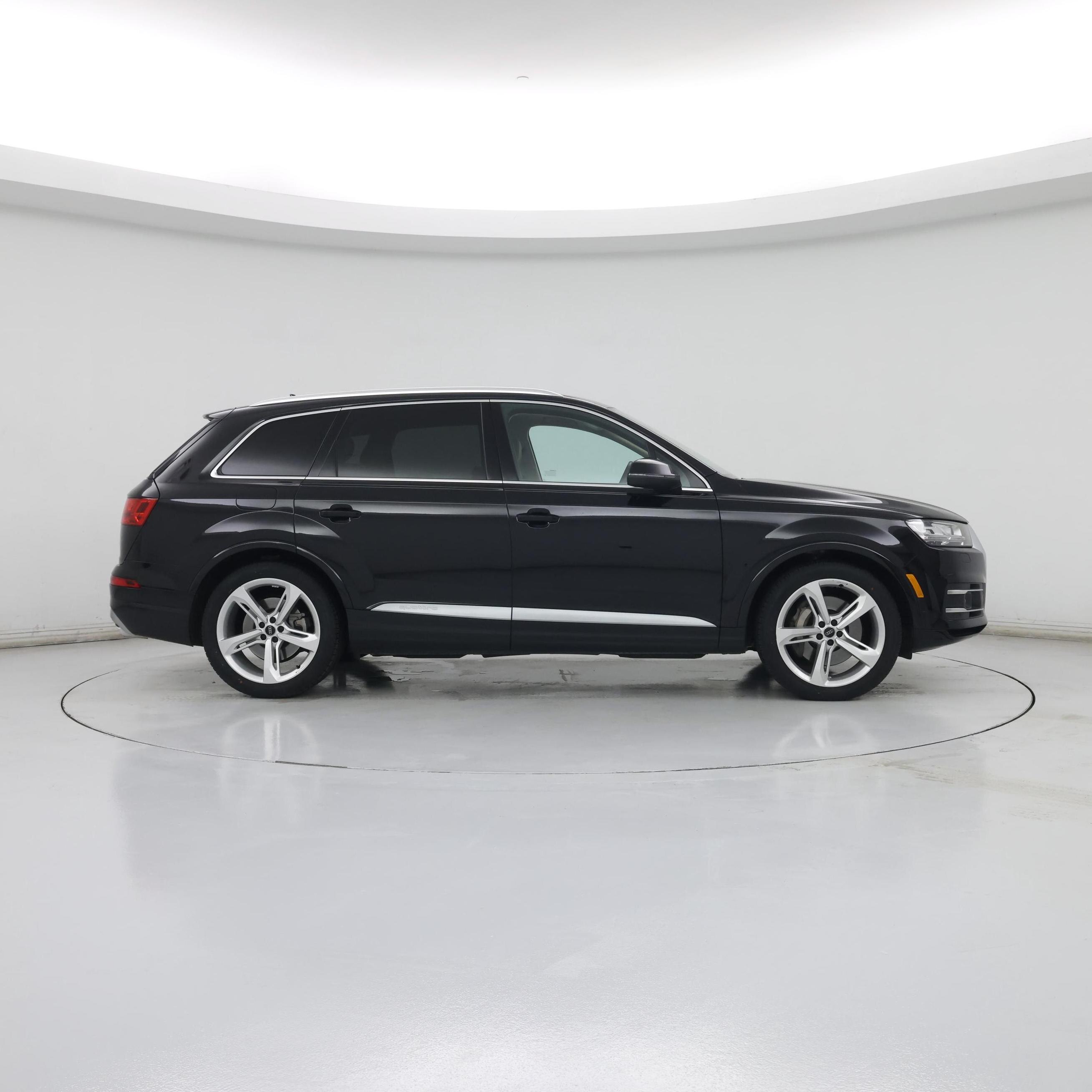 Thumbnail: 2019 Audi Q7 - 7