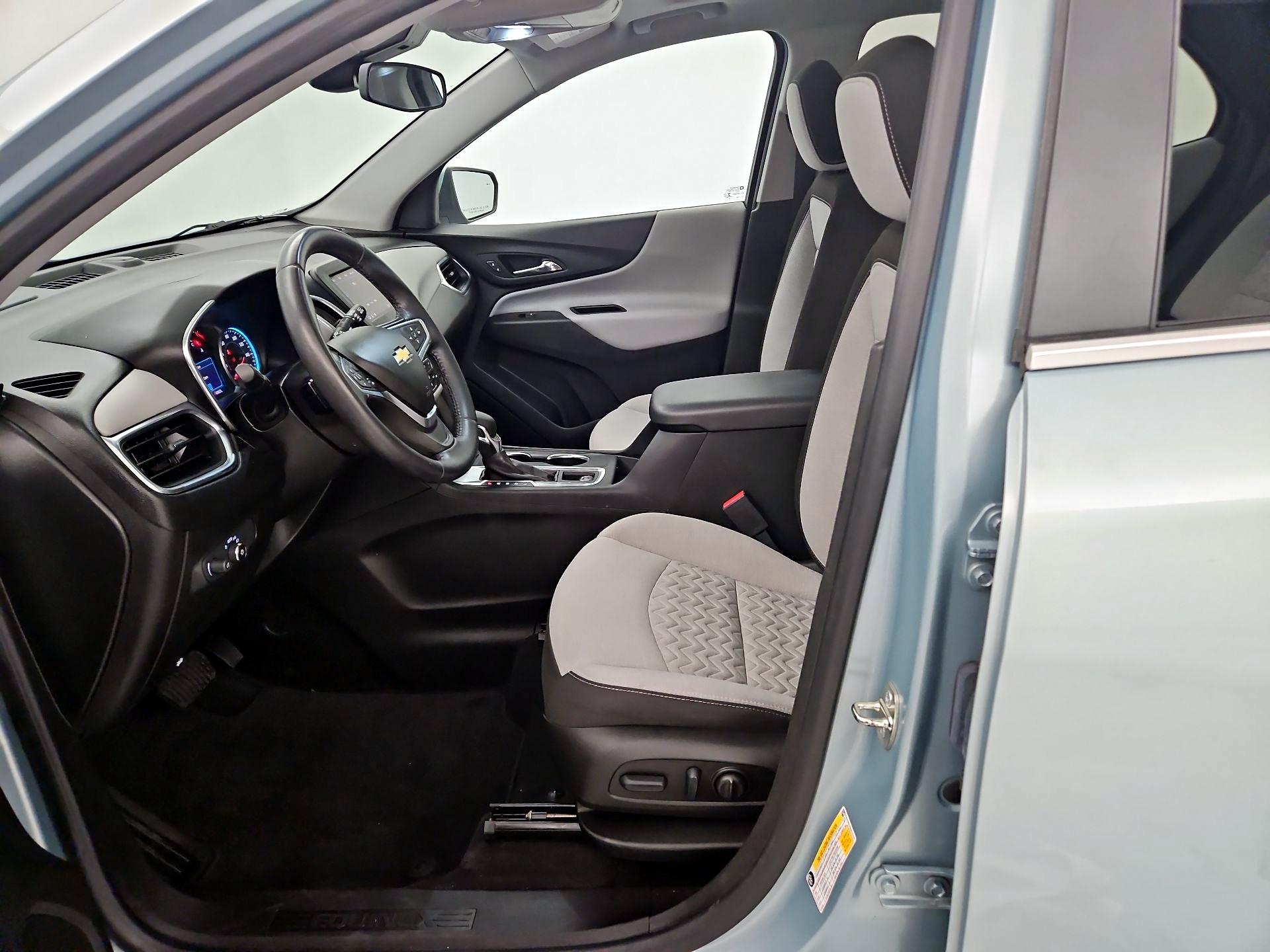 Thumbnail: 2022 Chevrolet Equinox - 11