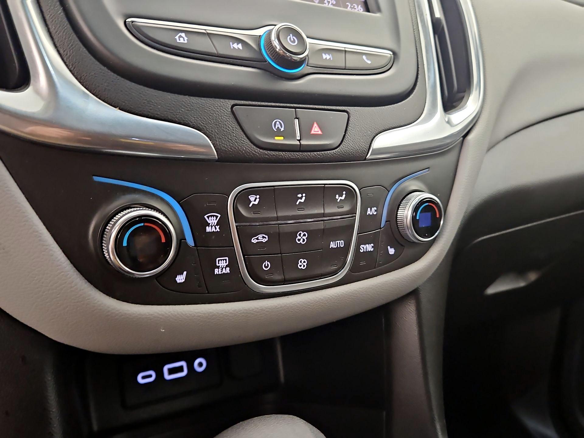 Thumbnail: 2022 Chevrolet Equinox - 16