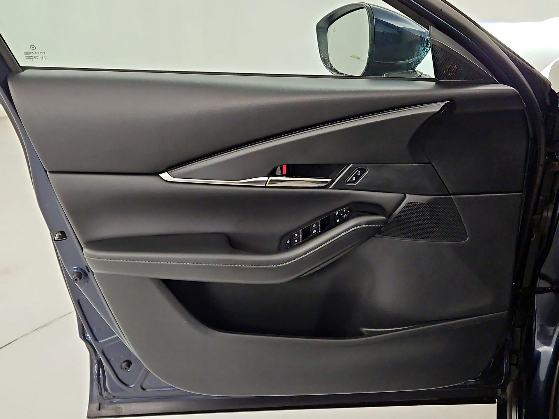 Thumbnail: 2023 Mazda CX-30 - 12