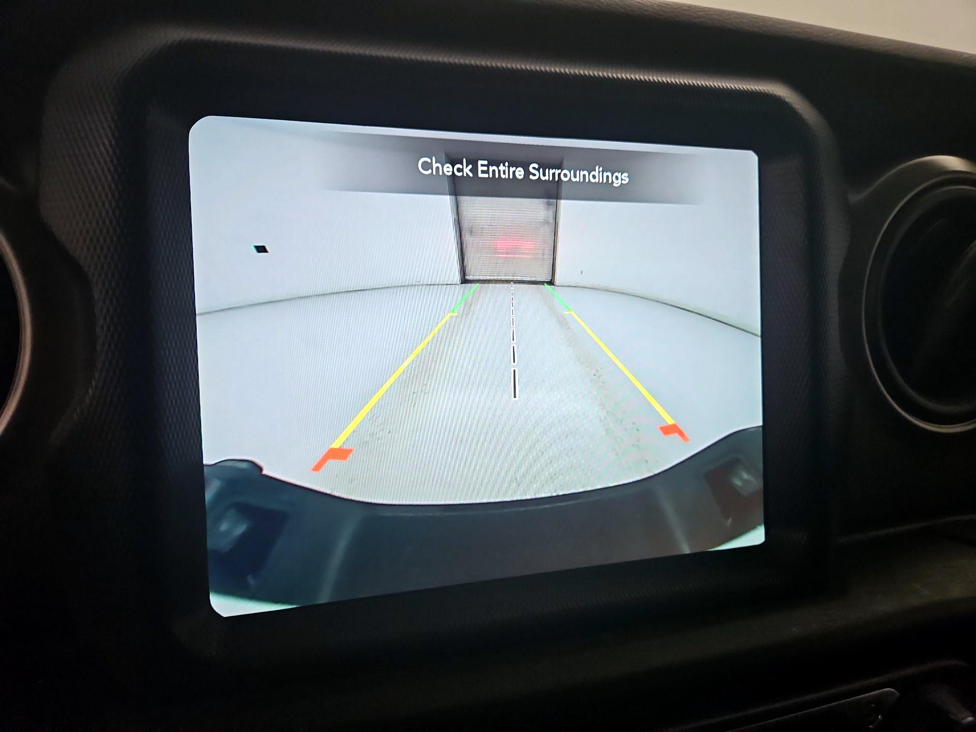 Thumbnail: 2021 Jeep Gladiator - 15