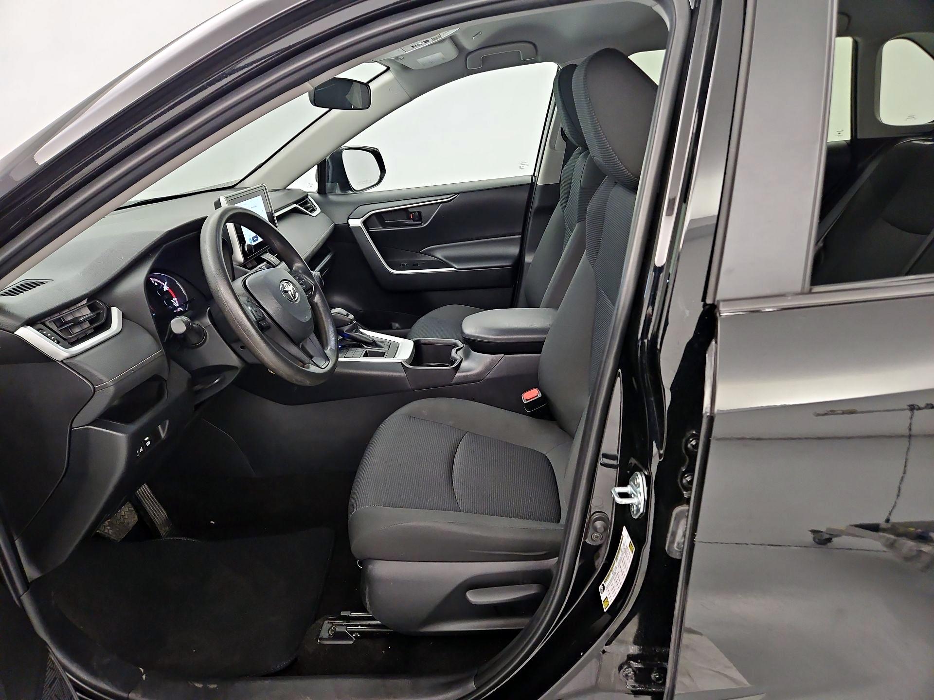 Thumbnail: 2024 Toyota RAV4 - 11