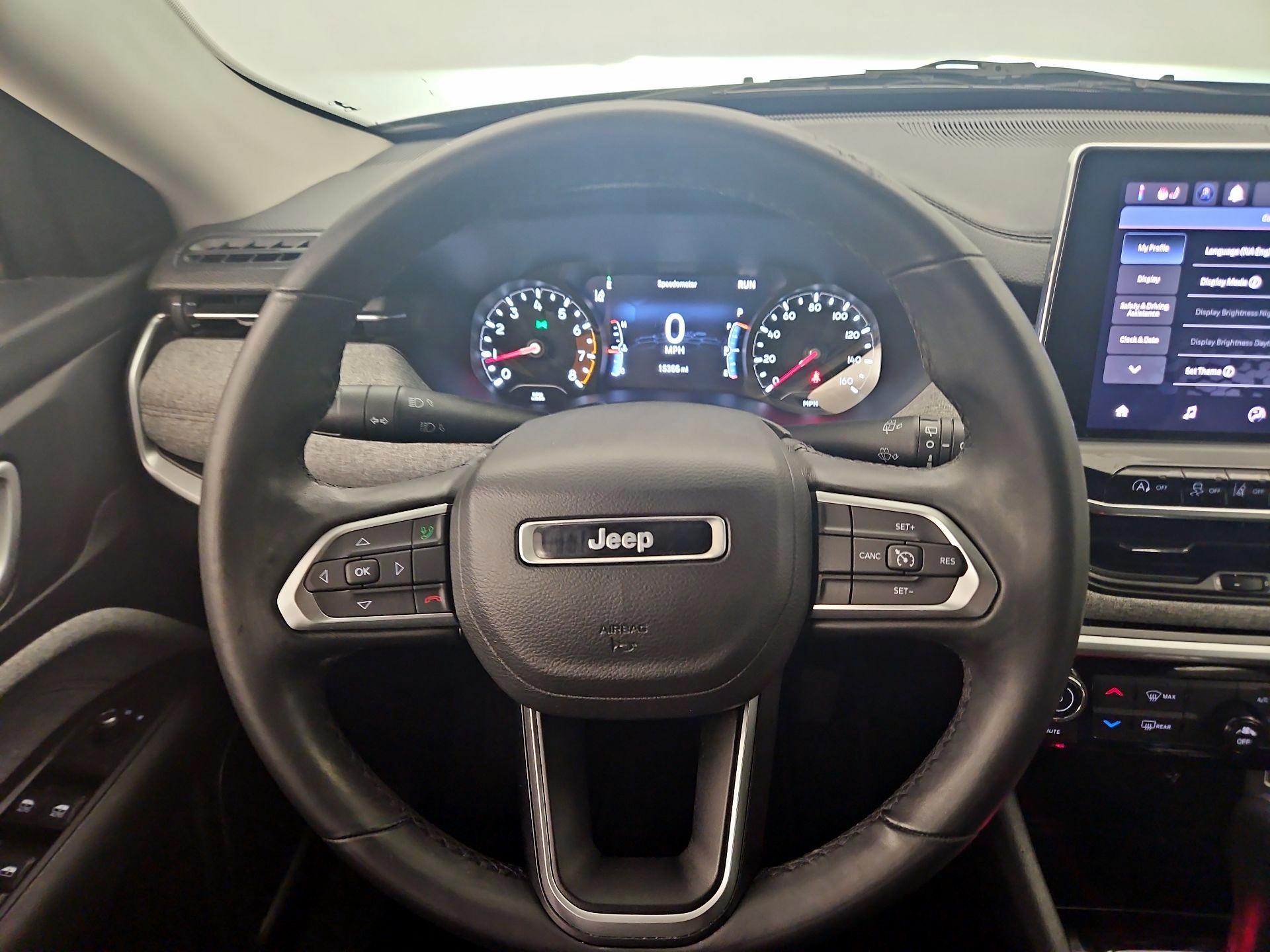 Thumbnail: 2022 Jeep Compass - 10