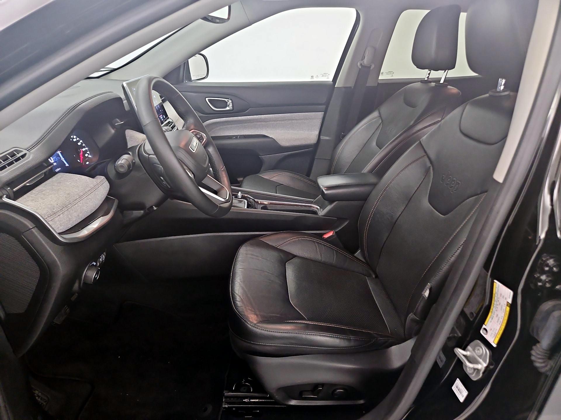 Thumbnail: 2022 Jeep Compass - 11