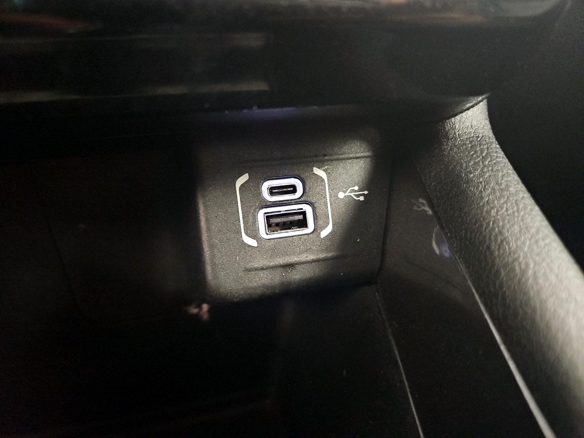 Thumbnail: 2022 Jeep Compass - 18