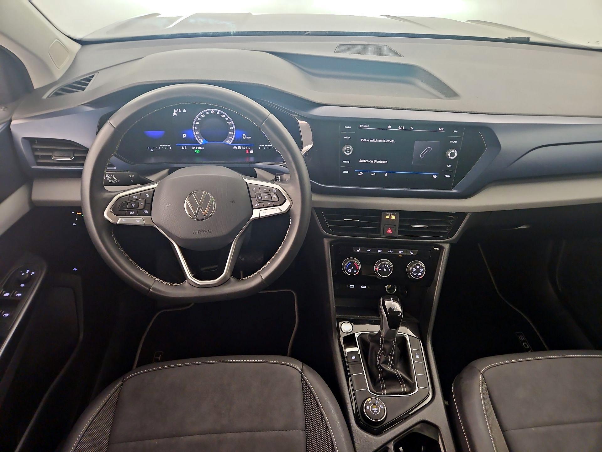 Thumbnail: 2023 Volkswagen Taos - 9