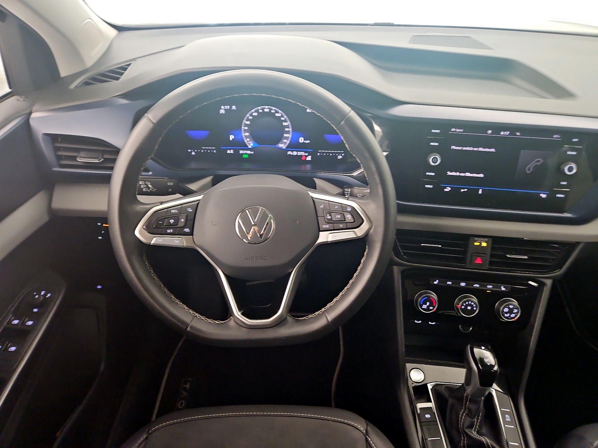 Thumbnail: 2023 Volkswagen Taos - 10