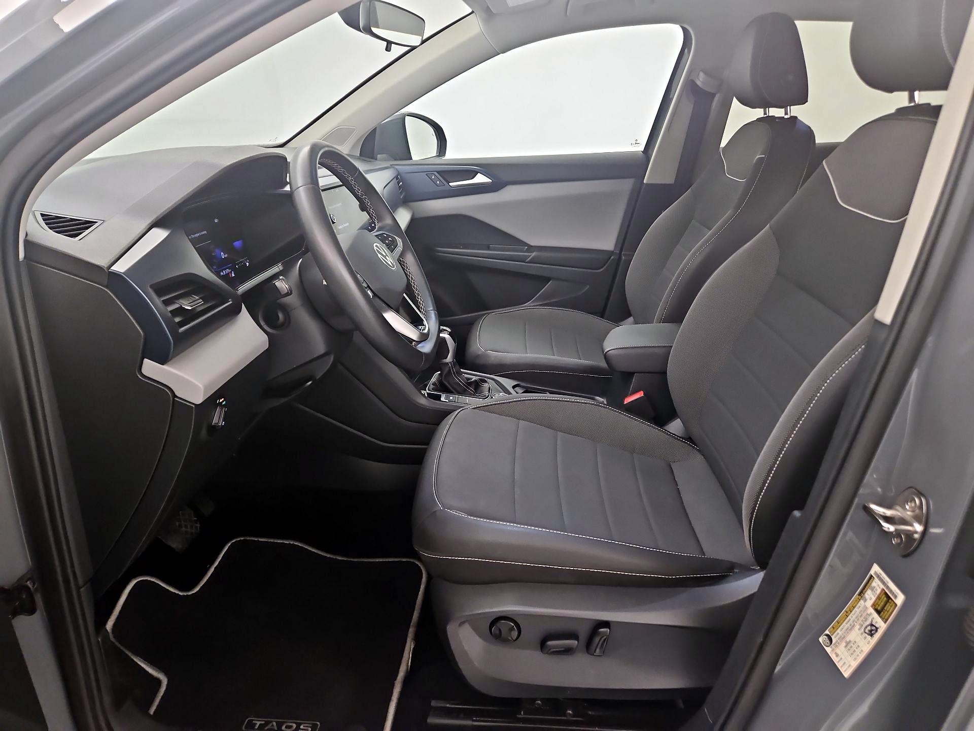 Thumbnail: 2023 Volkswagen Taos - 11